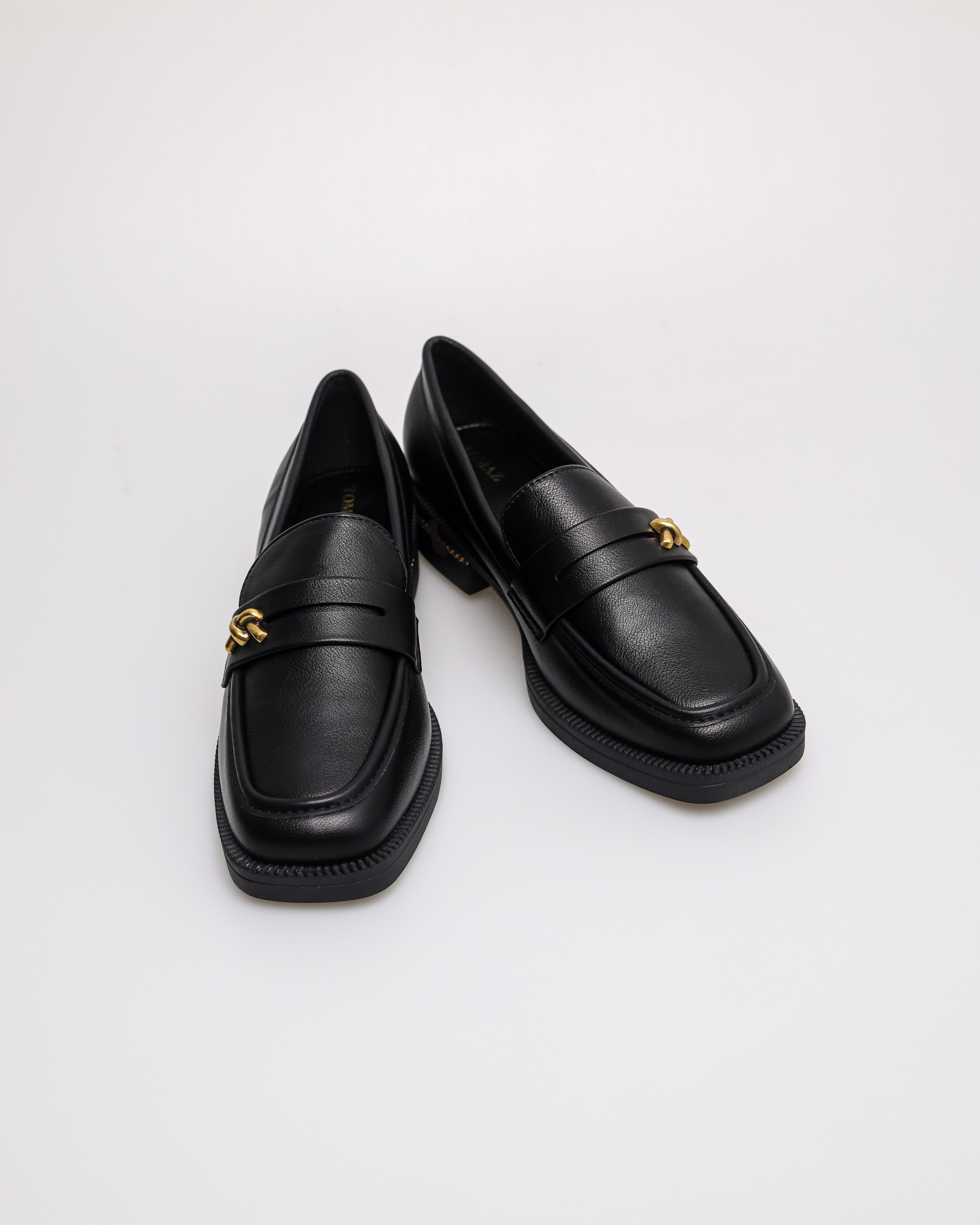 Tomaz FL078 Ladies Golden Chain Elegance Loafer (Black)