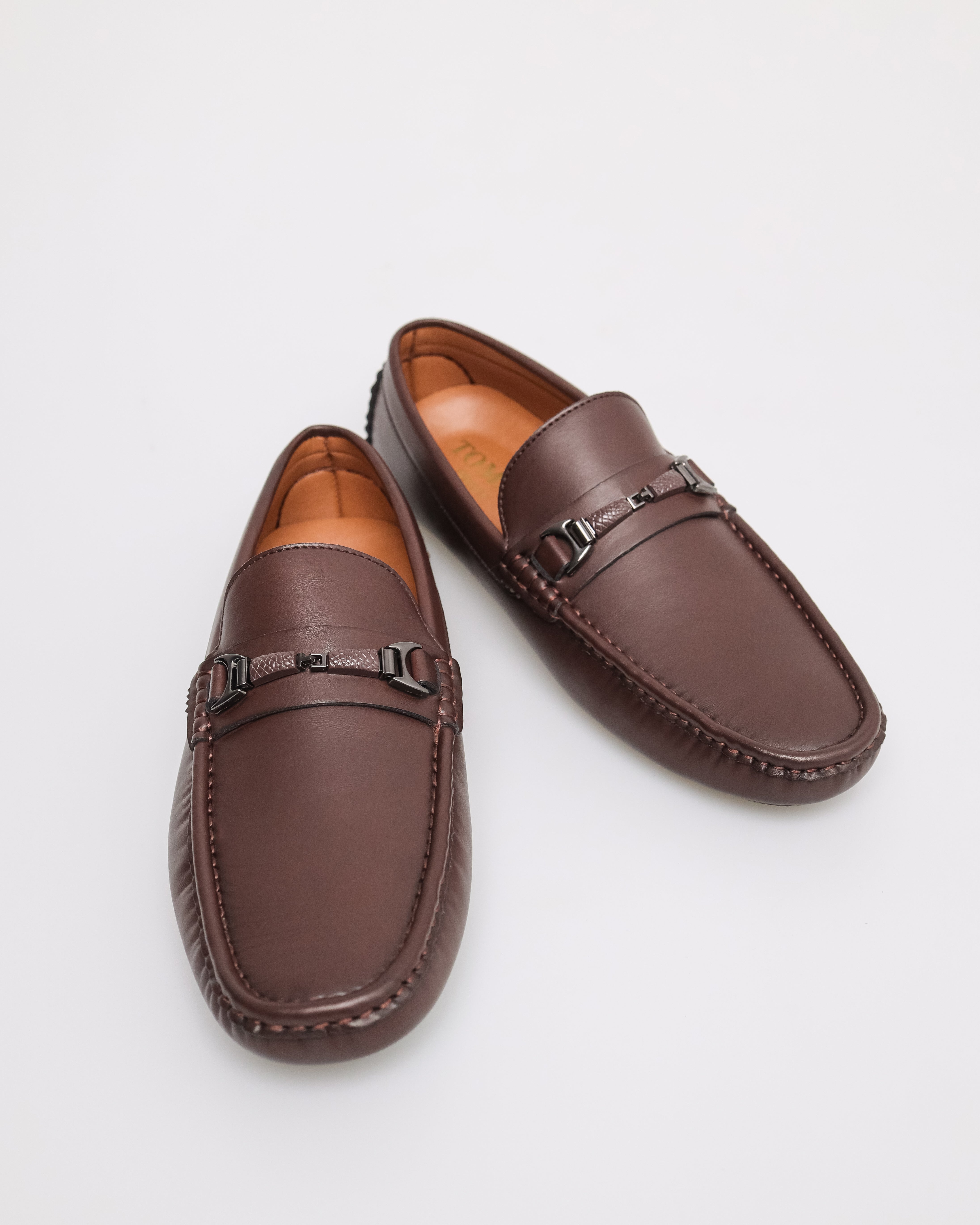 Tomaz C535 Men's Buckle Moccasins (Coffee)