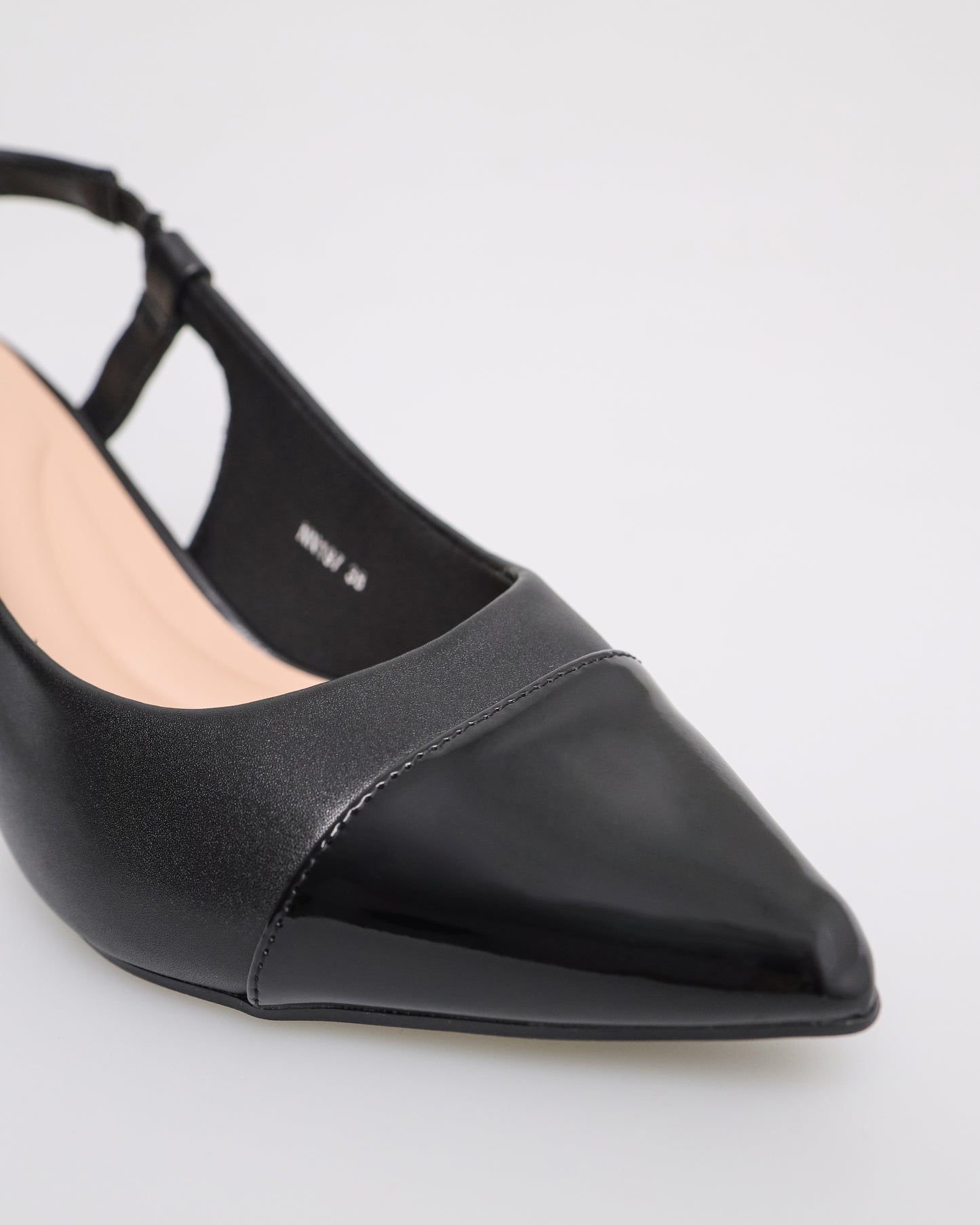 Tomaz NN197 Ladies Cap Toe Slingback Heels (Black)