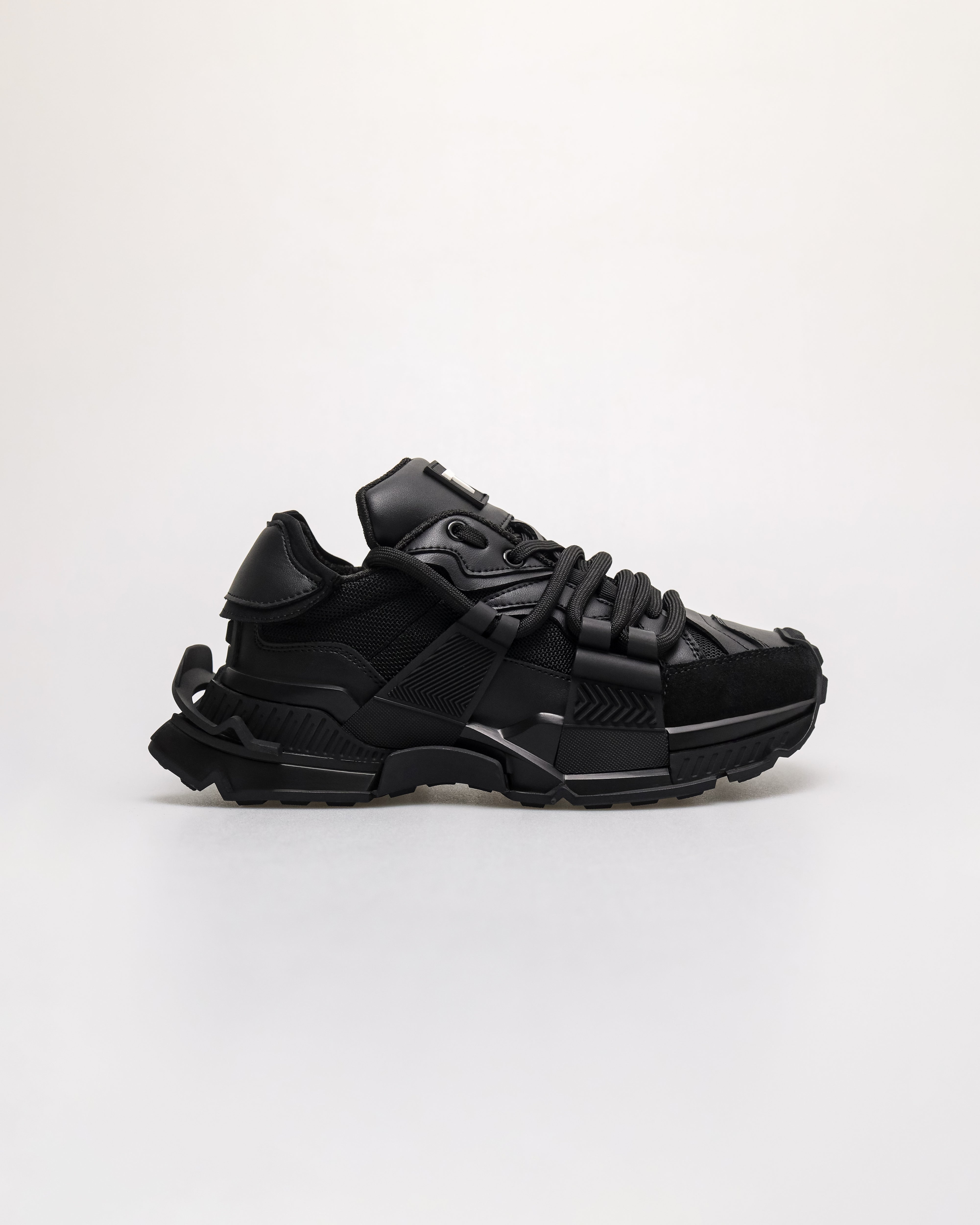 Tomaz TBB030L T-runner Sneakers (Black)