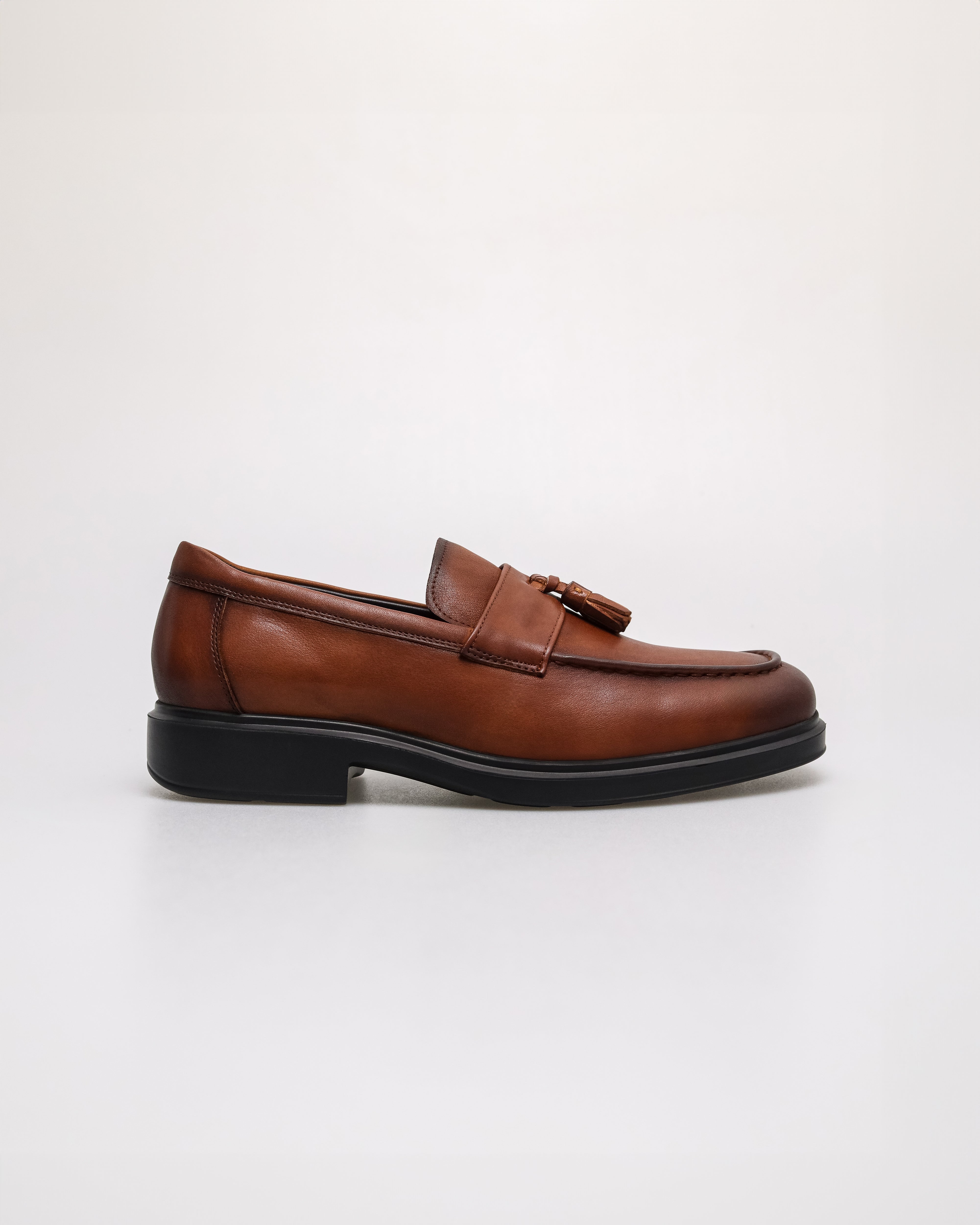 Tomaz F441 Men's Regal Tassel Loafer (Brown)