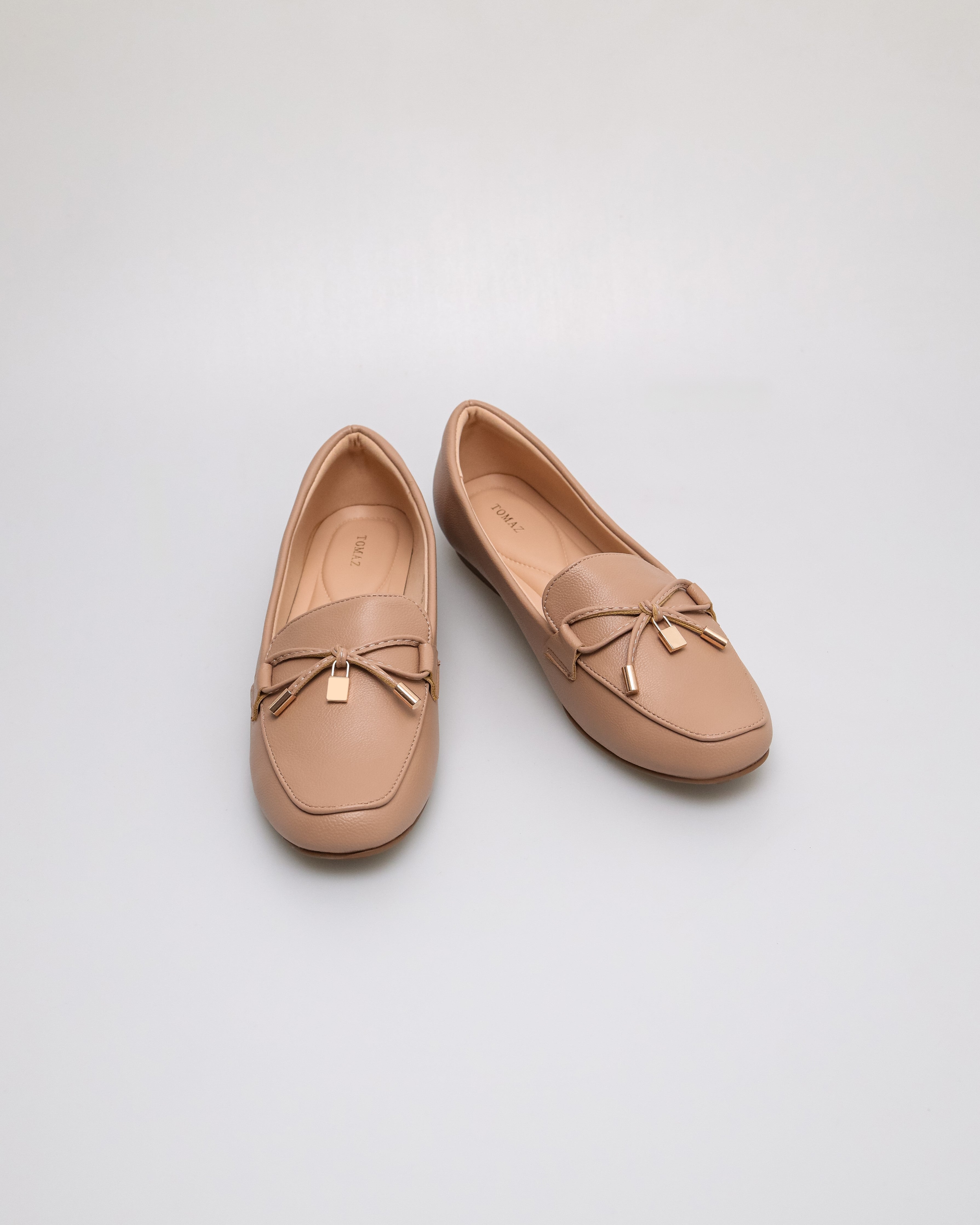 Tomaz NN518 Ladies Tassel Gold Loafers (Beige)