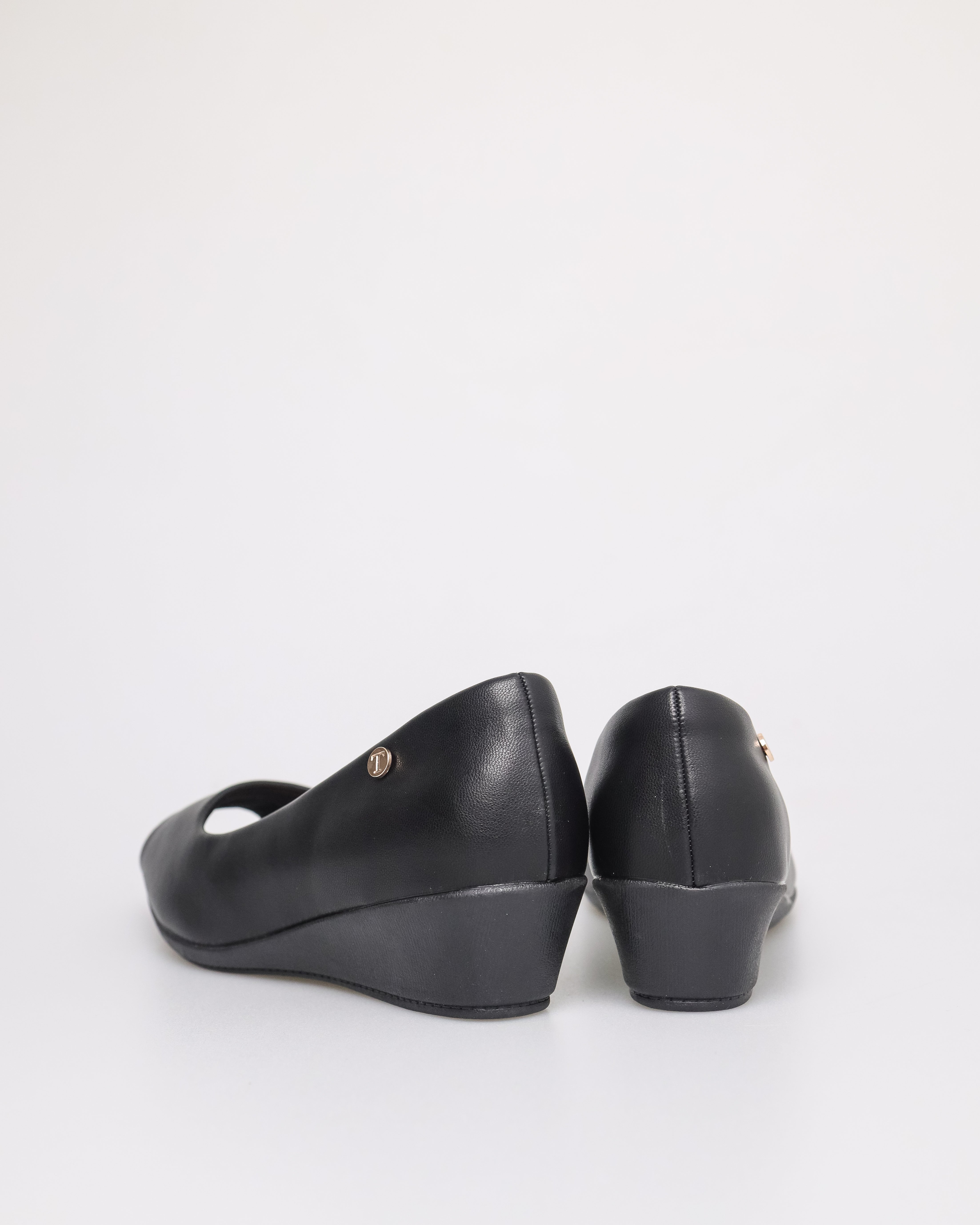 Tomaz NN228 Ladies Wedges Low Heels (Black)