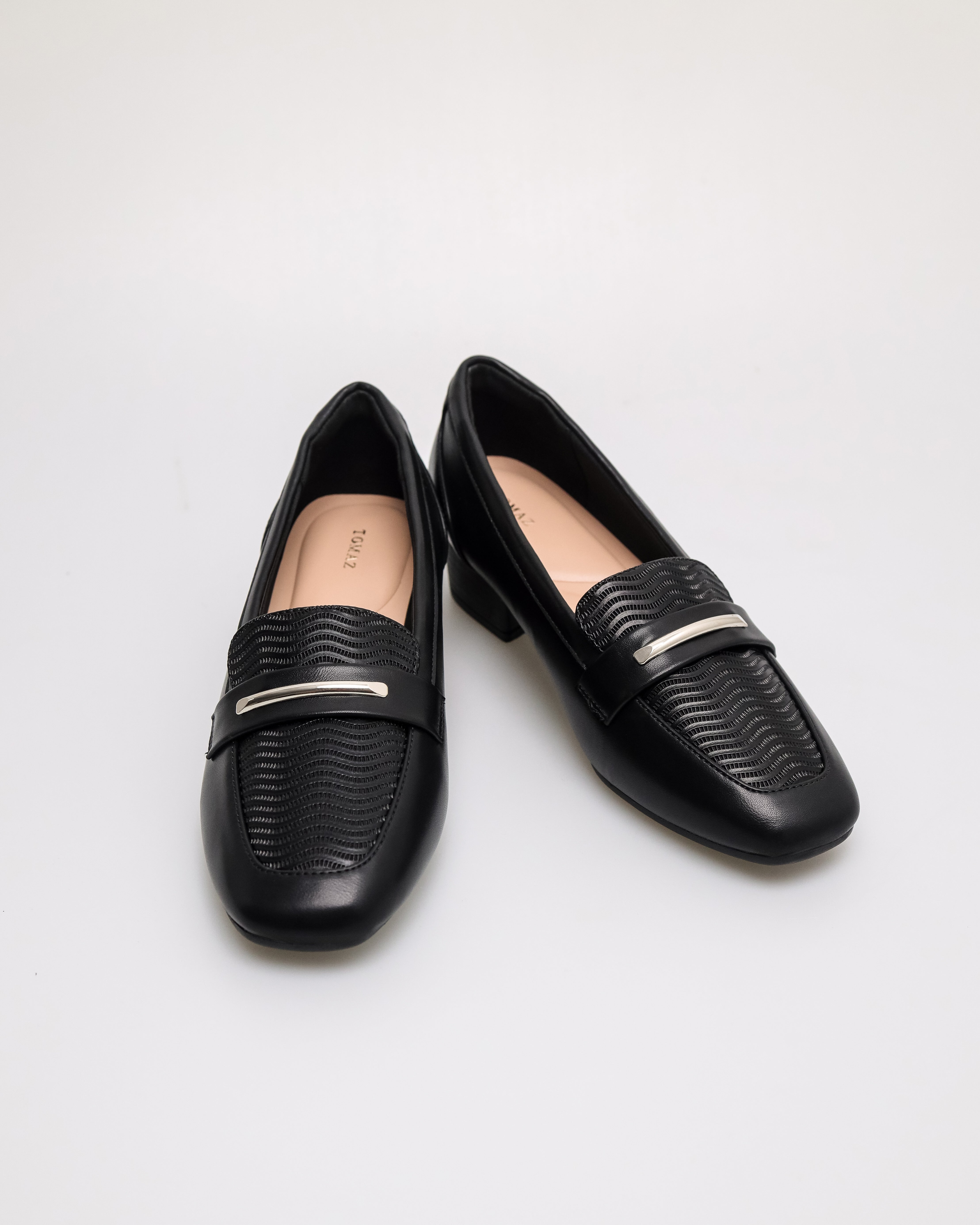 Tomaz NN368 Ladies Wavy Silvery Charm Loafers (Black)