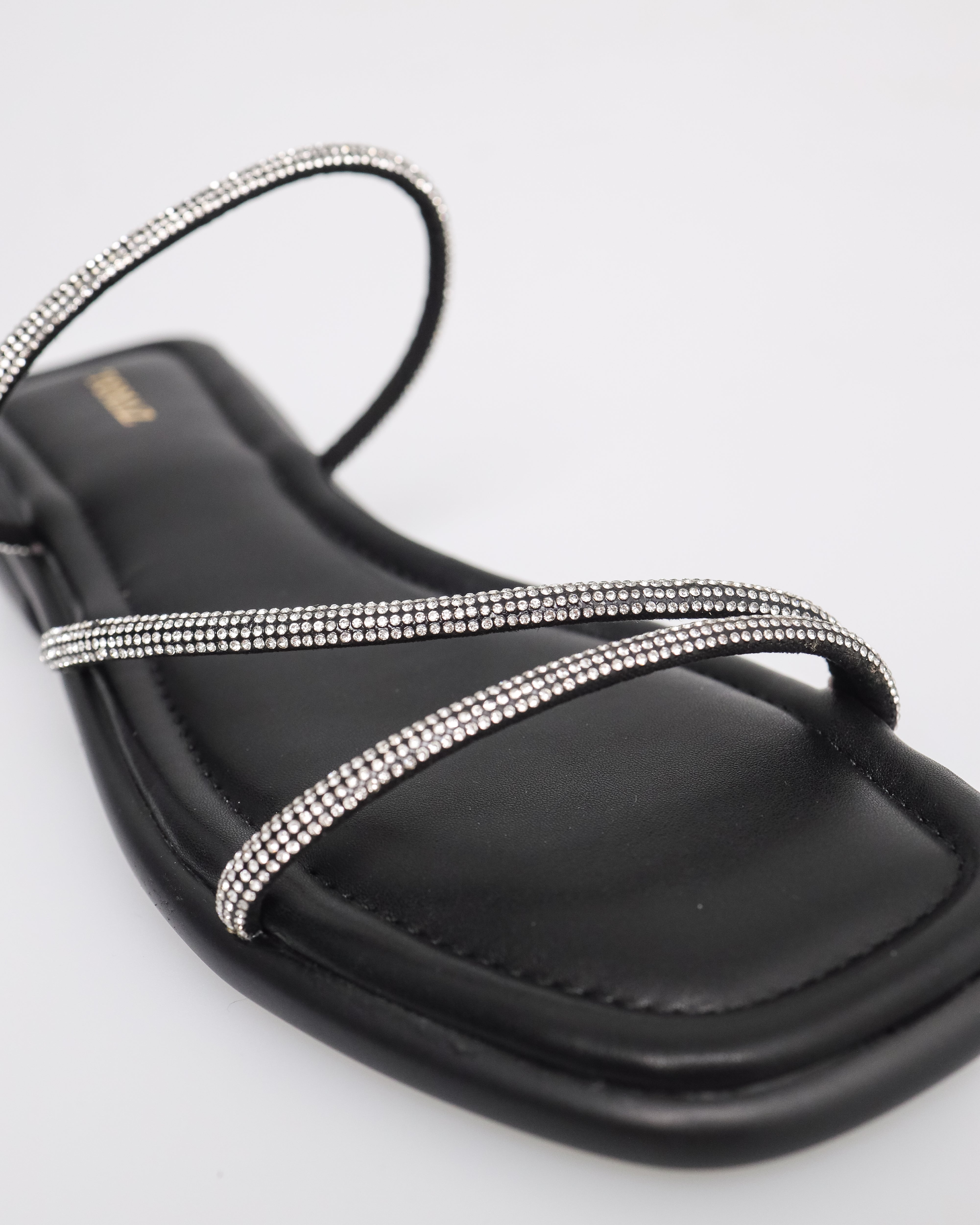 Tomaz NN185 Ladies Crystal Strap Sandal (Black)