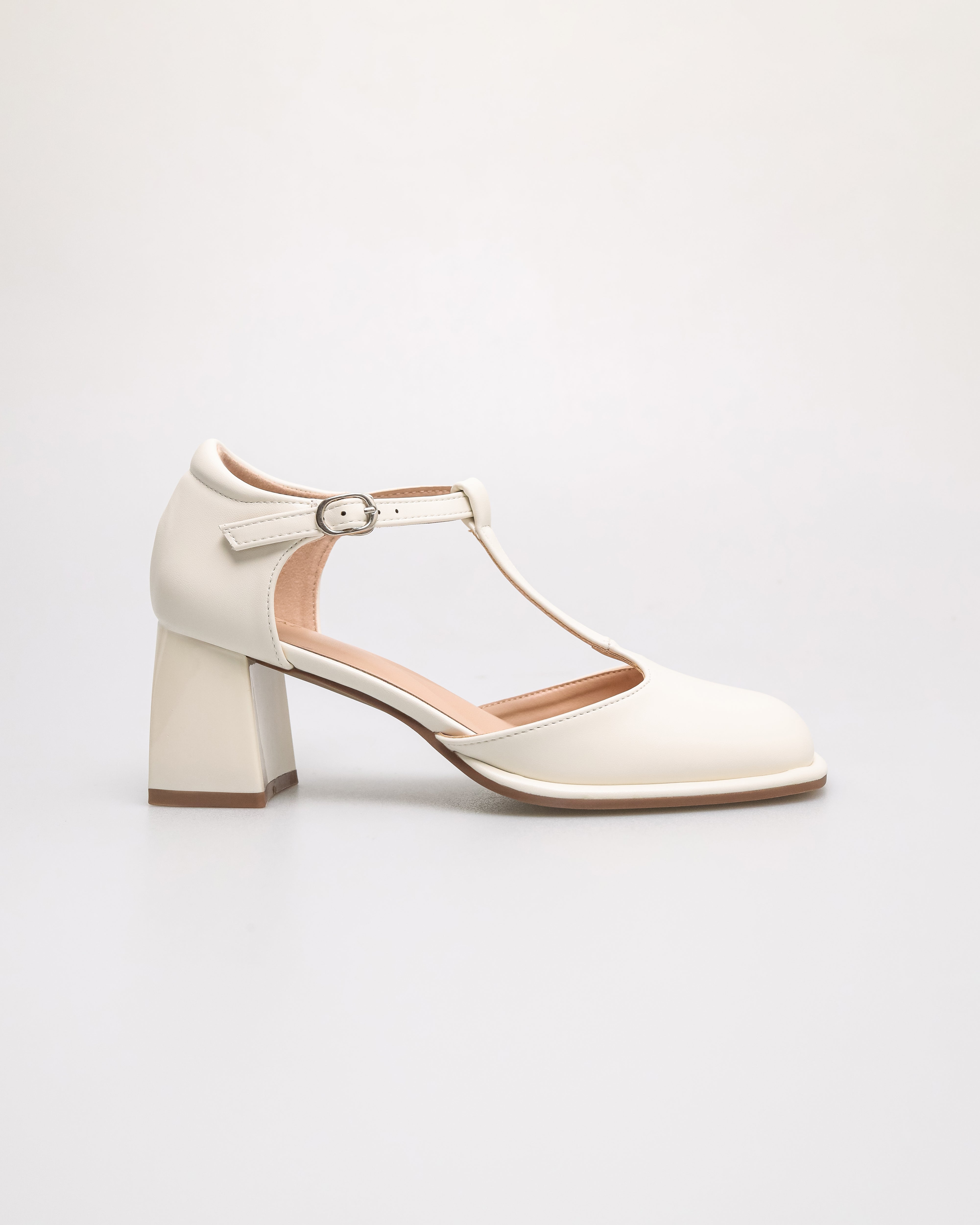 Tomaz NN390 Ladies Mary Jane Heels (Cream)