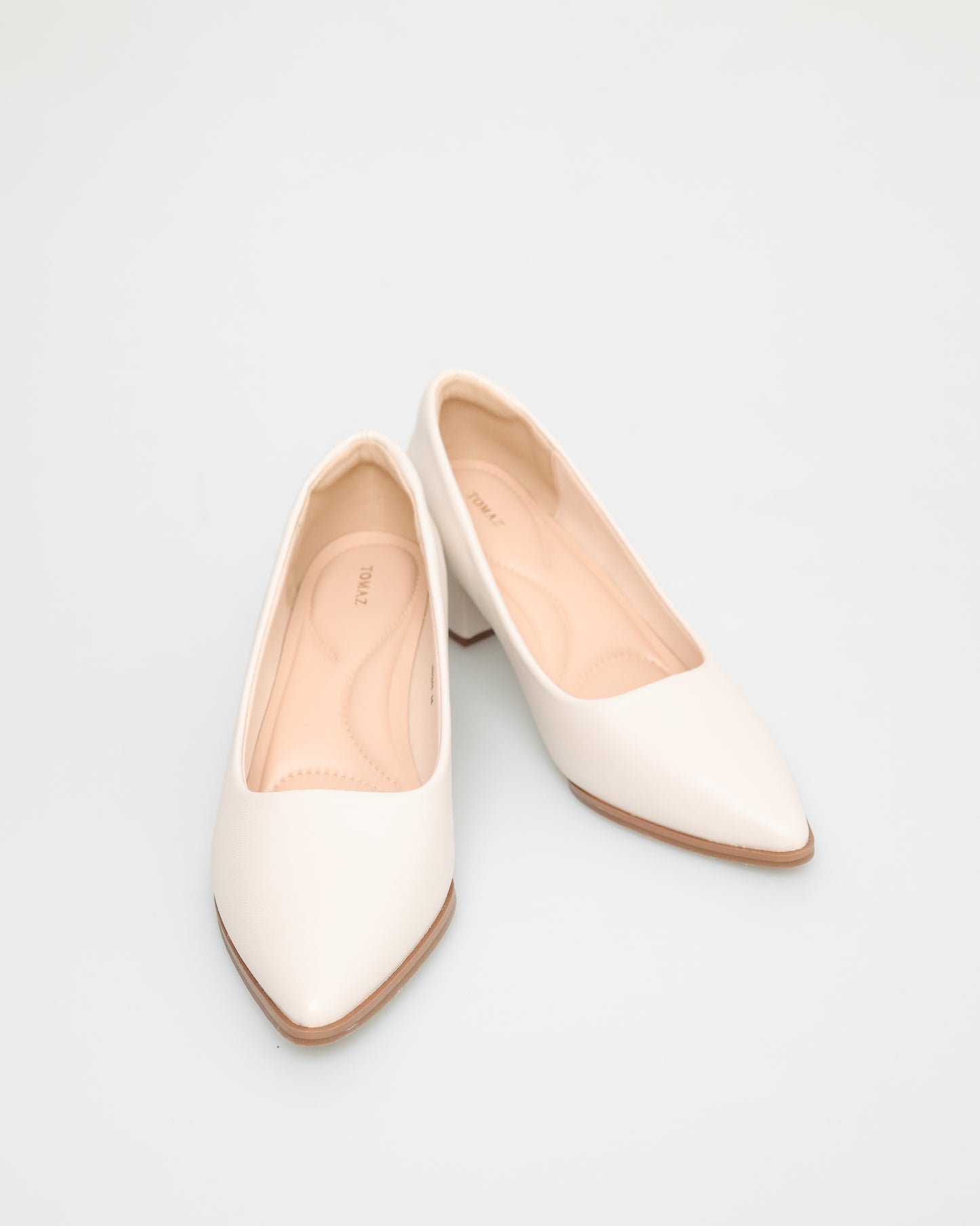 Tomaz NN245 Ladies Pointy Block Heels (Cream)