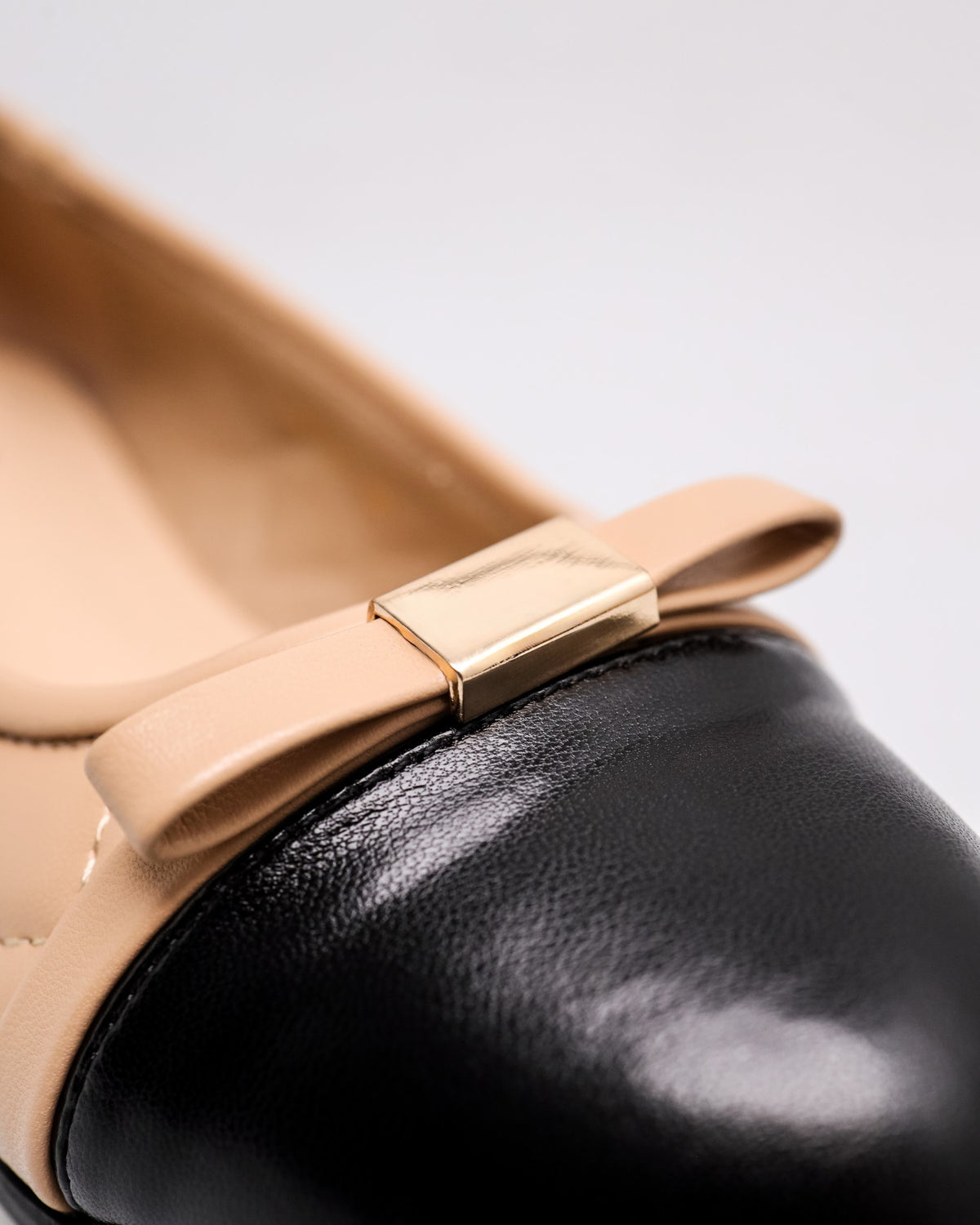 #color_black/beige