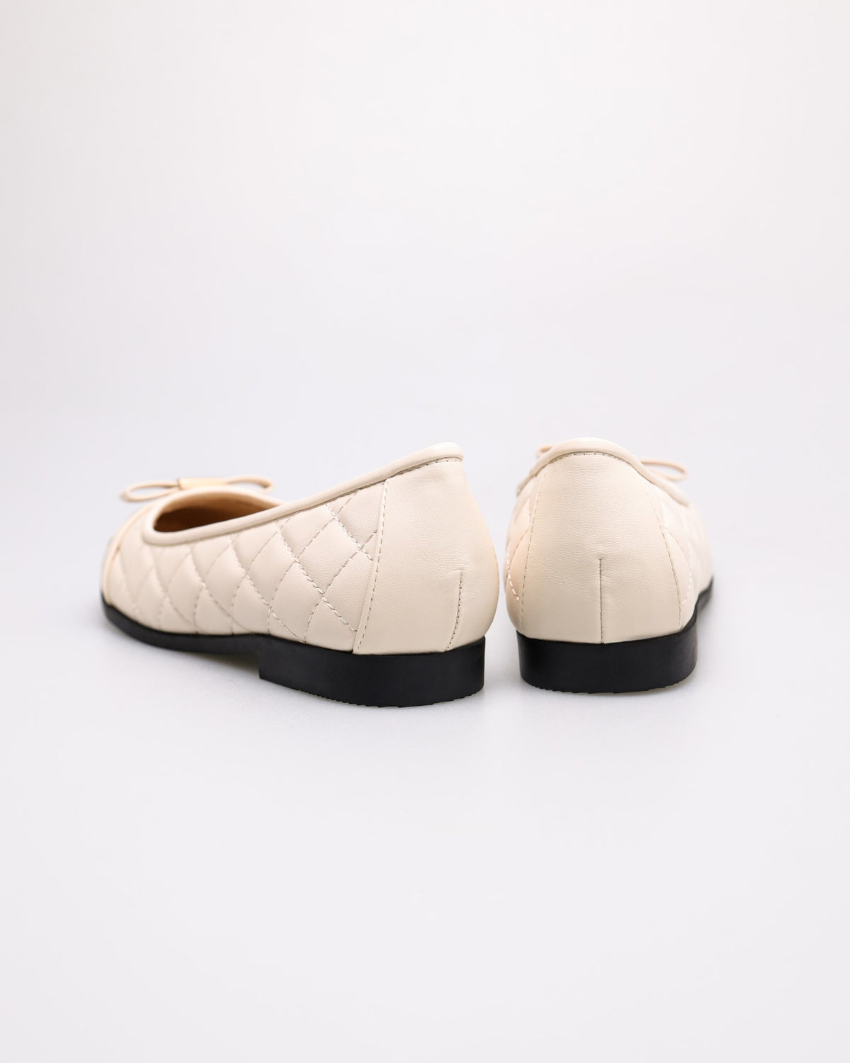#color_black/cream