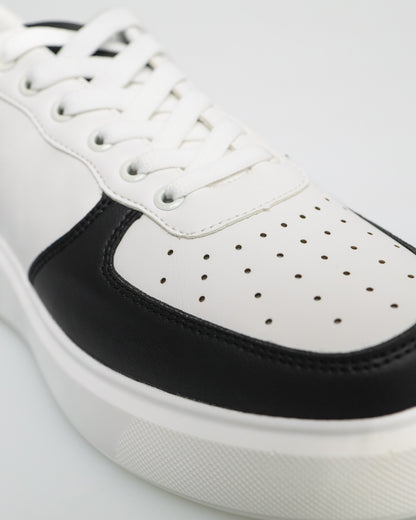 Tomaz YX152 Ladies Sneakers (White/Black)