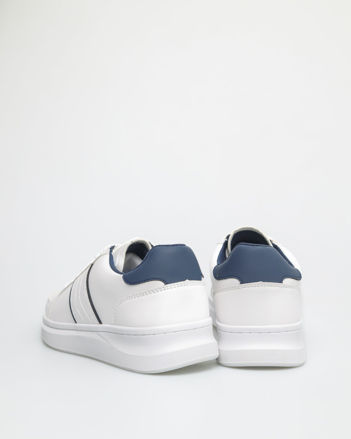 Tomaz C627 Men's PureStep Sneakers (White/Navy)