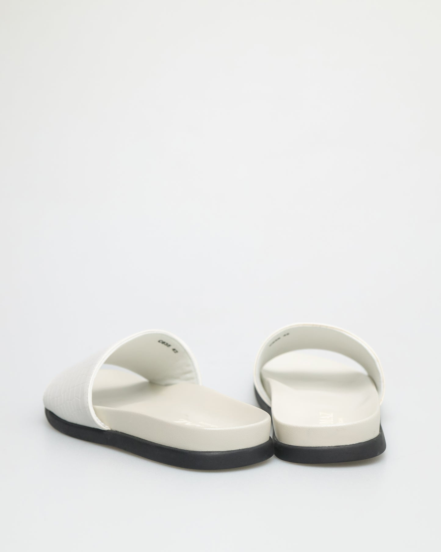 Tomaz C635 Men's Serene Slides (White) – TOMAZ