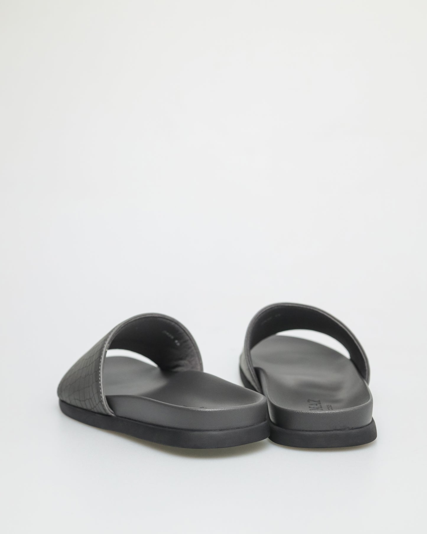 Tomaz C635 Men's Serene Slides (Grey)