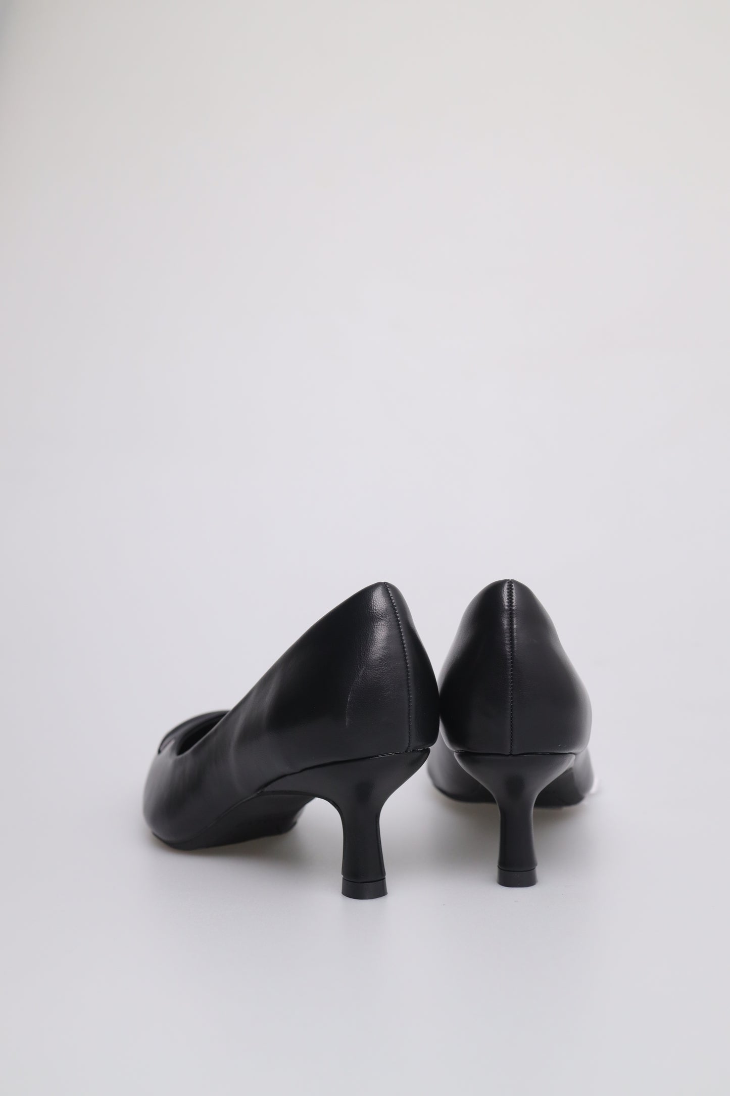 Tomaz FL052 Ladies Triangle Gem Kitten Heels (Black)