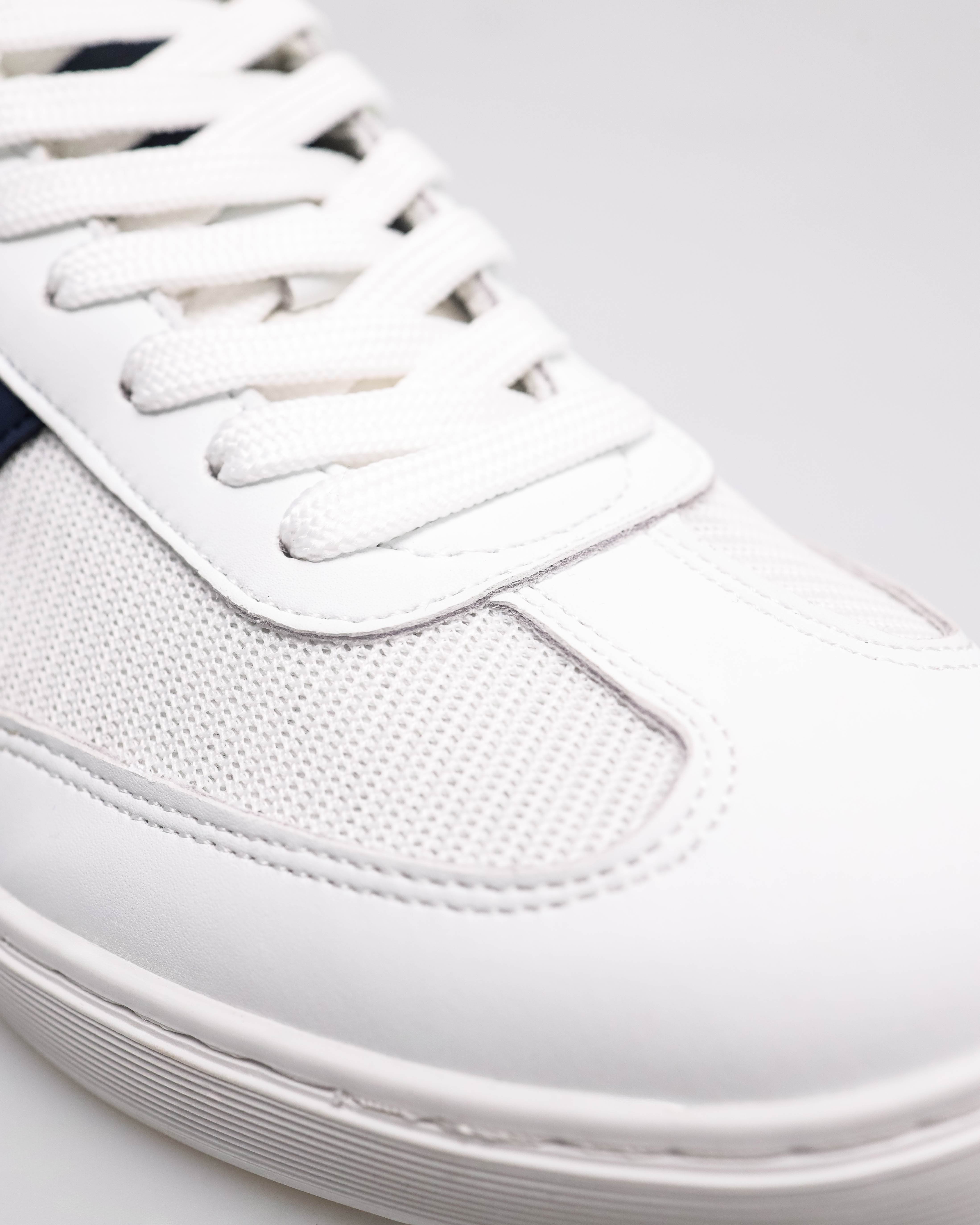 #color_white/blue/red