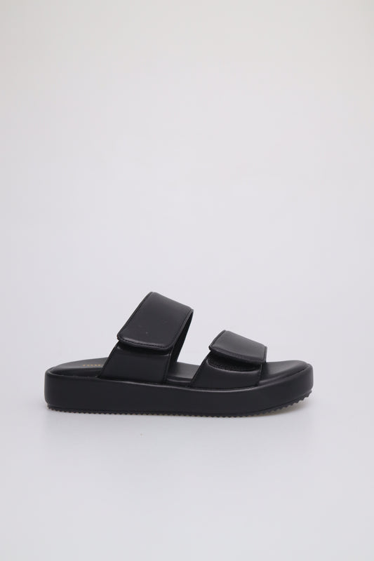 Tomaz FL059 Ladies Slide On Sandals (Black)