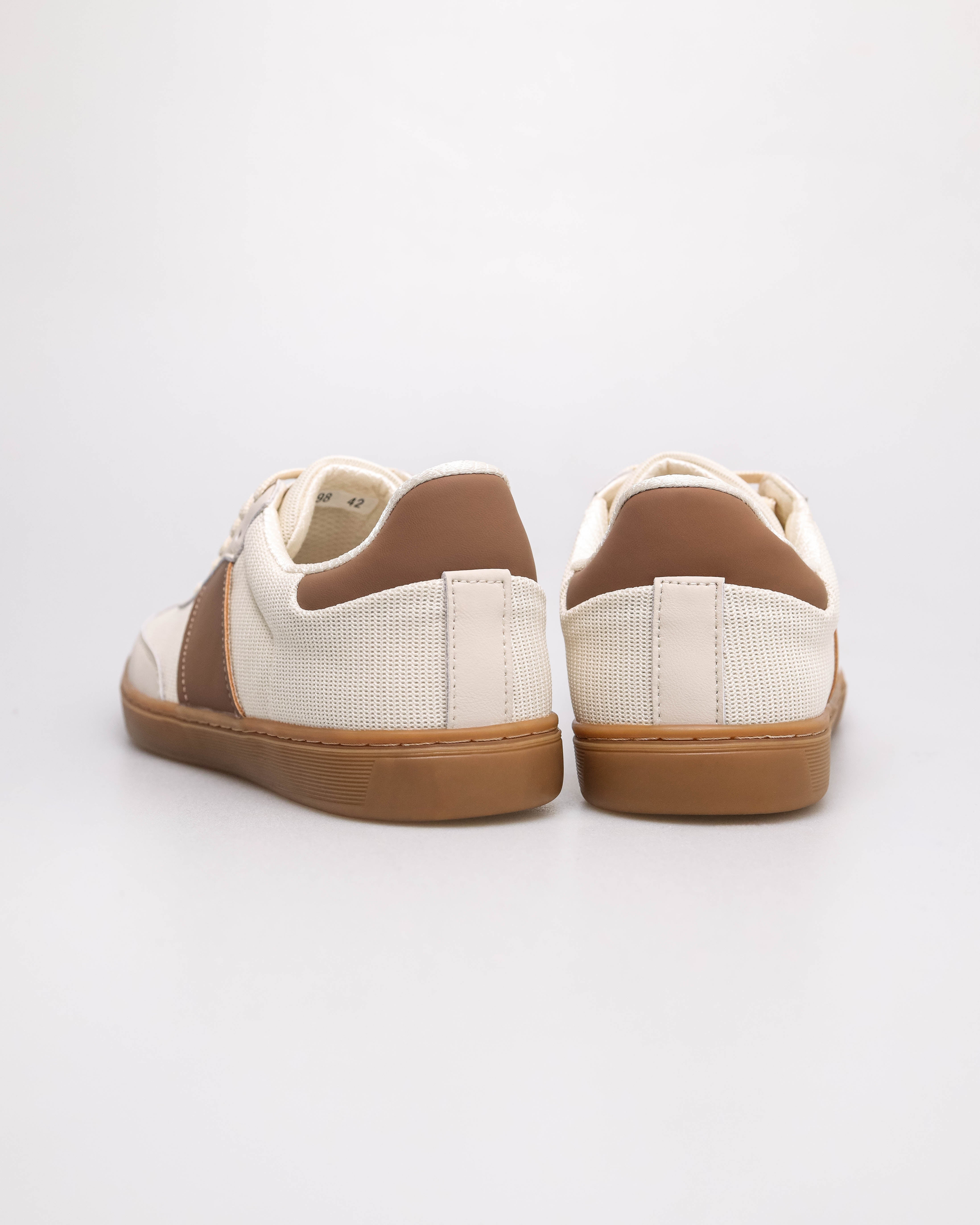 #color_apricot/beige