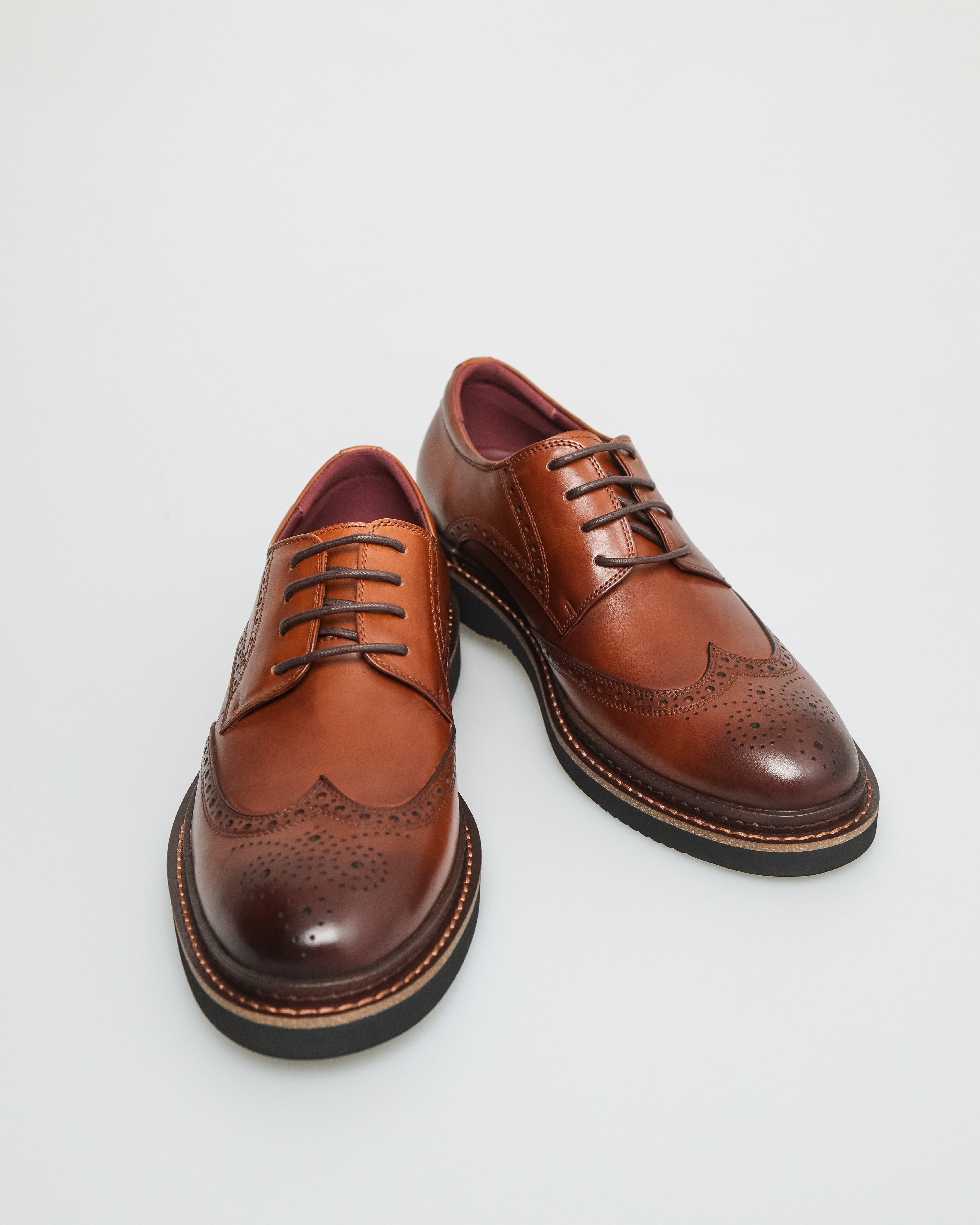 Tomaz HF078 Men's Classic Perforated Derby (Brown)