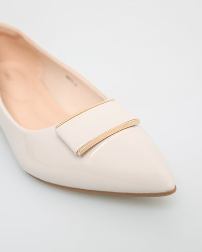 Tomaz NN273 Ladies Square Emblem Flats (Cream)