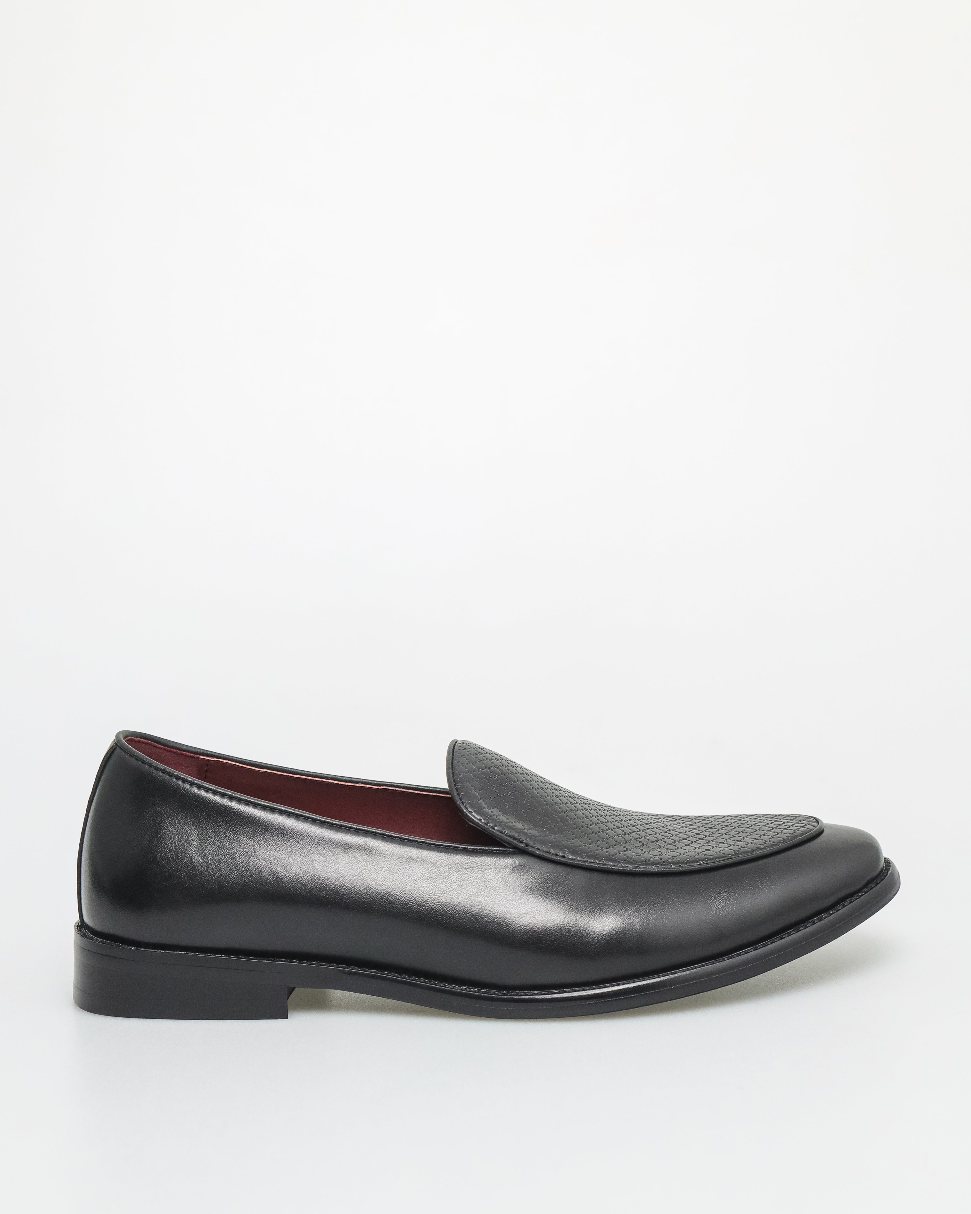 Tomaz HF090 Men's Cosmopolitan Noir Loafer (Black)