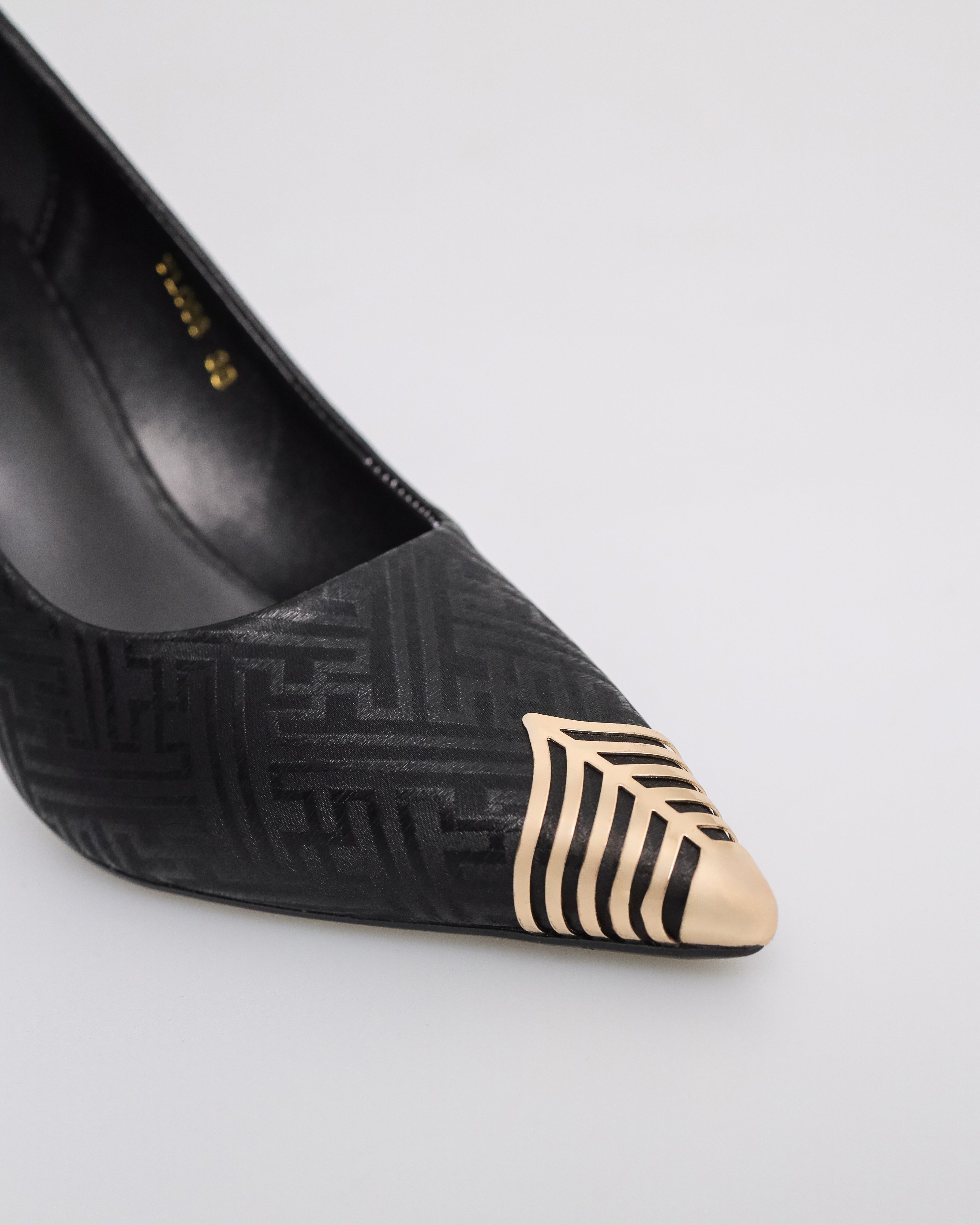 Tumit Belang Runcing Emas Tomaz FL068 Wanita (Hitam) 