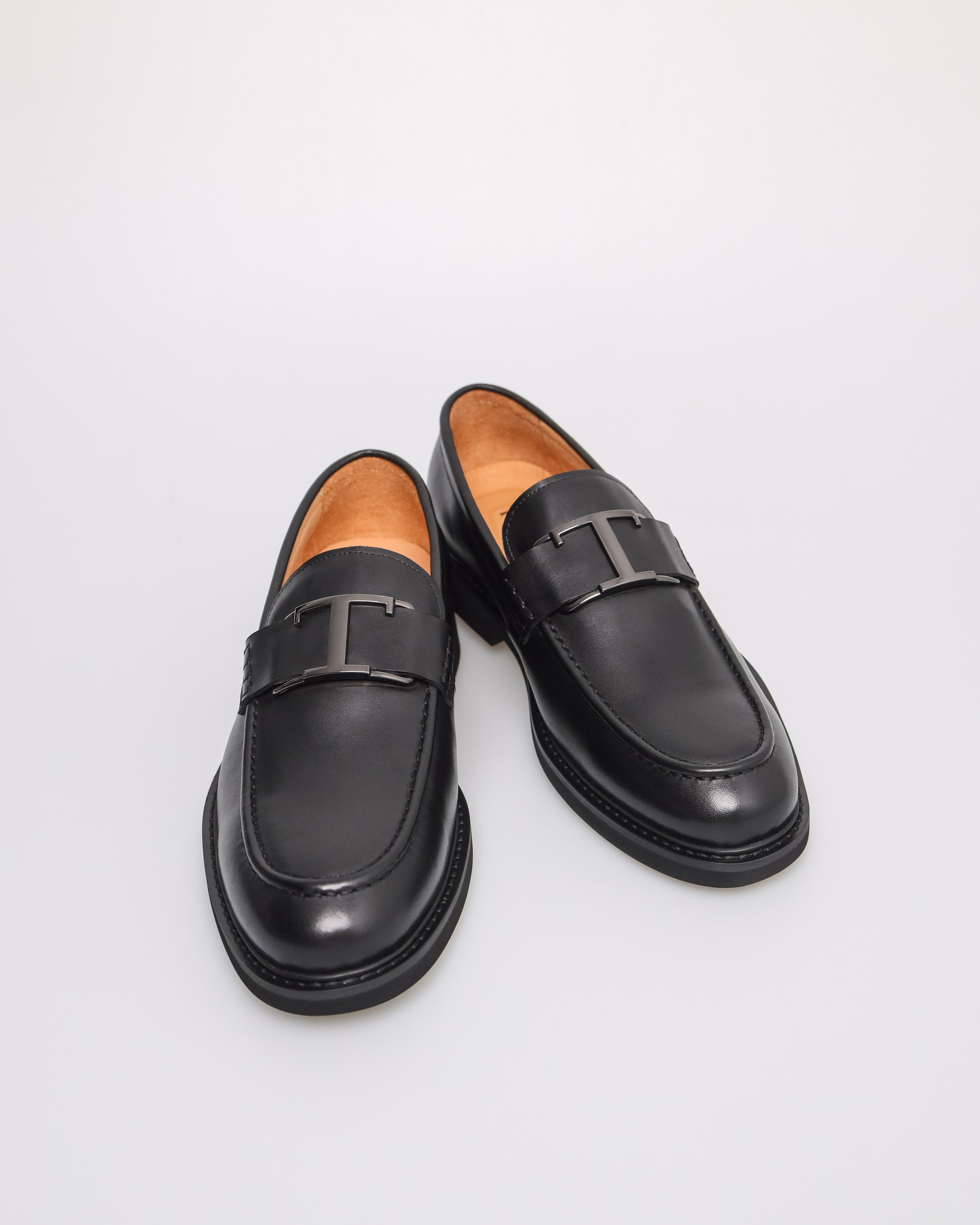 Tomaz F410 Men's Signature "T" Loafers (Black)