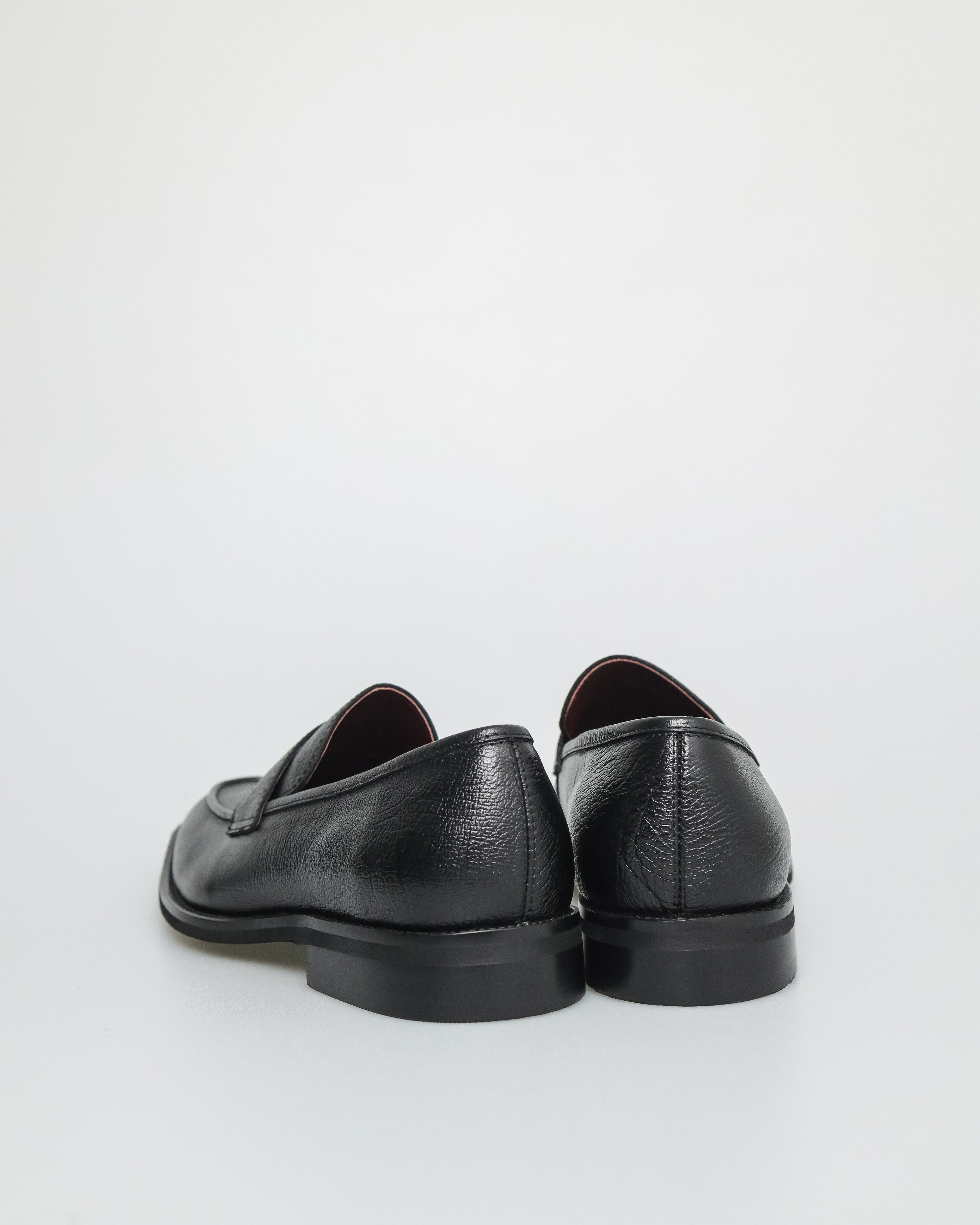 Tomaz HF086 Men's Civic Charm Classic Loafer (Black)