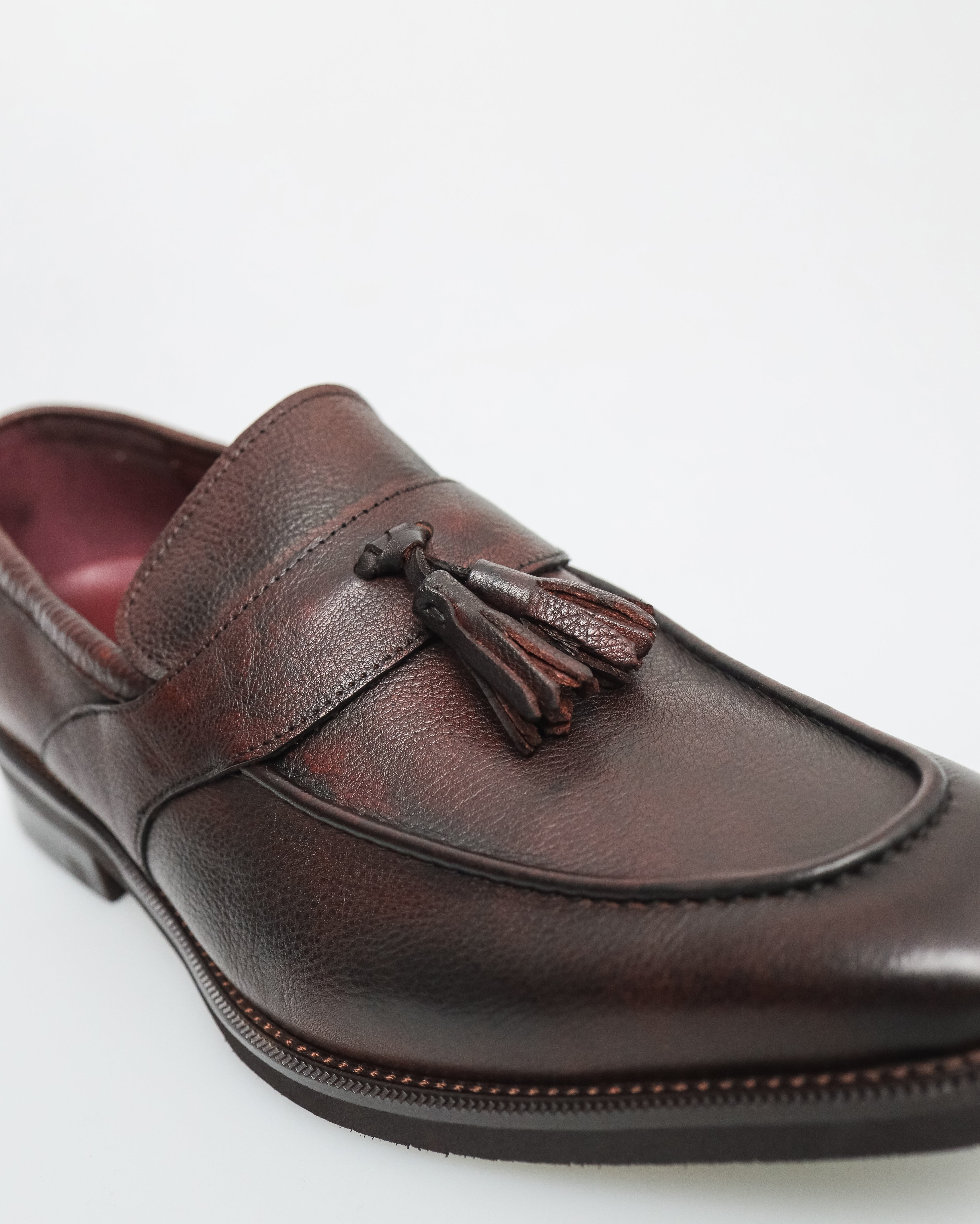 Tomaz HF087 Men's AristoTassel Elegance Loafer (Wine)