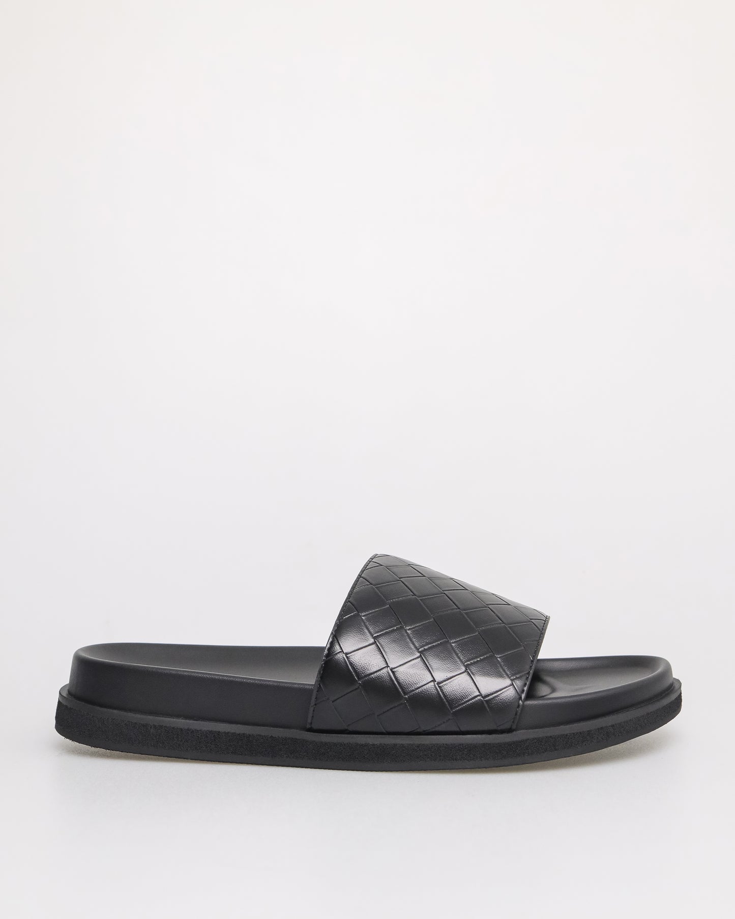 Tomaz C651 Men's Quilted Slide Sandal (Black)