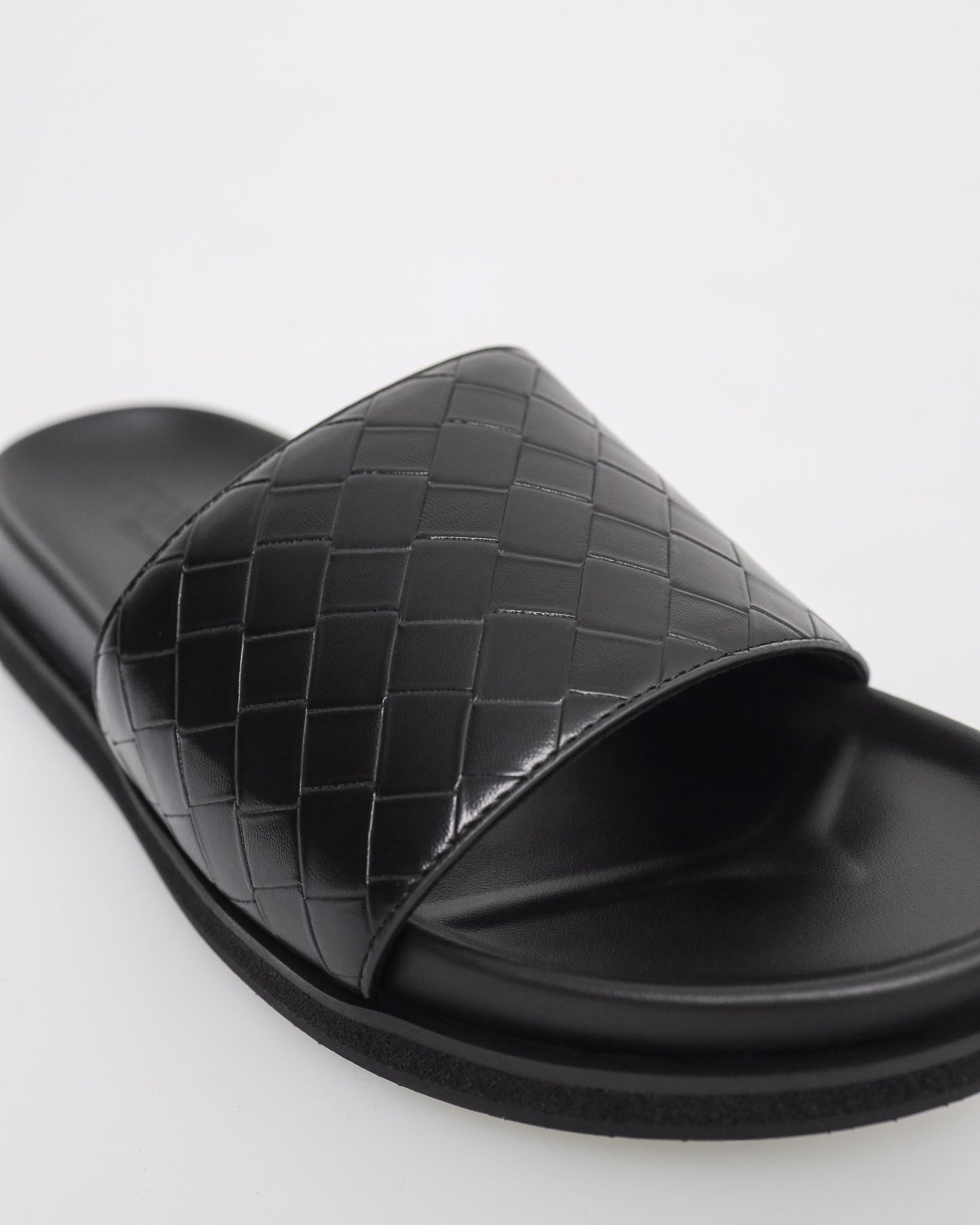 Tomaz C651 Men's Quilted Slide Sandal (Black)