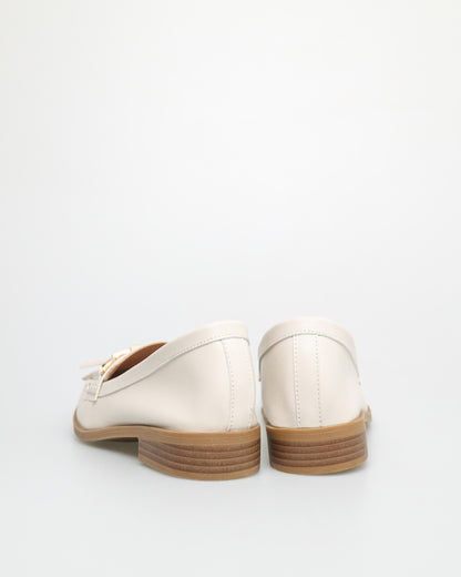 Tomaz FL062 Ladies Tassel Loafers (Cream)