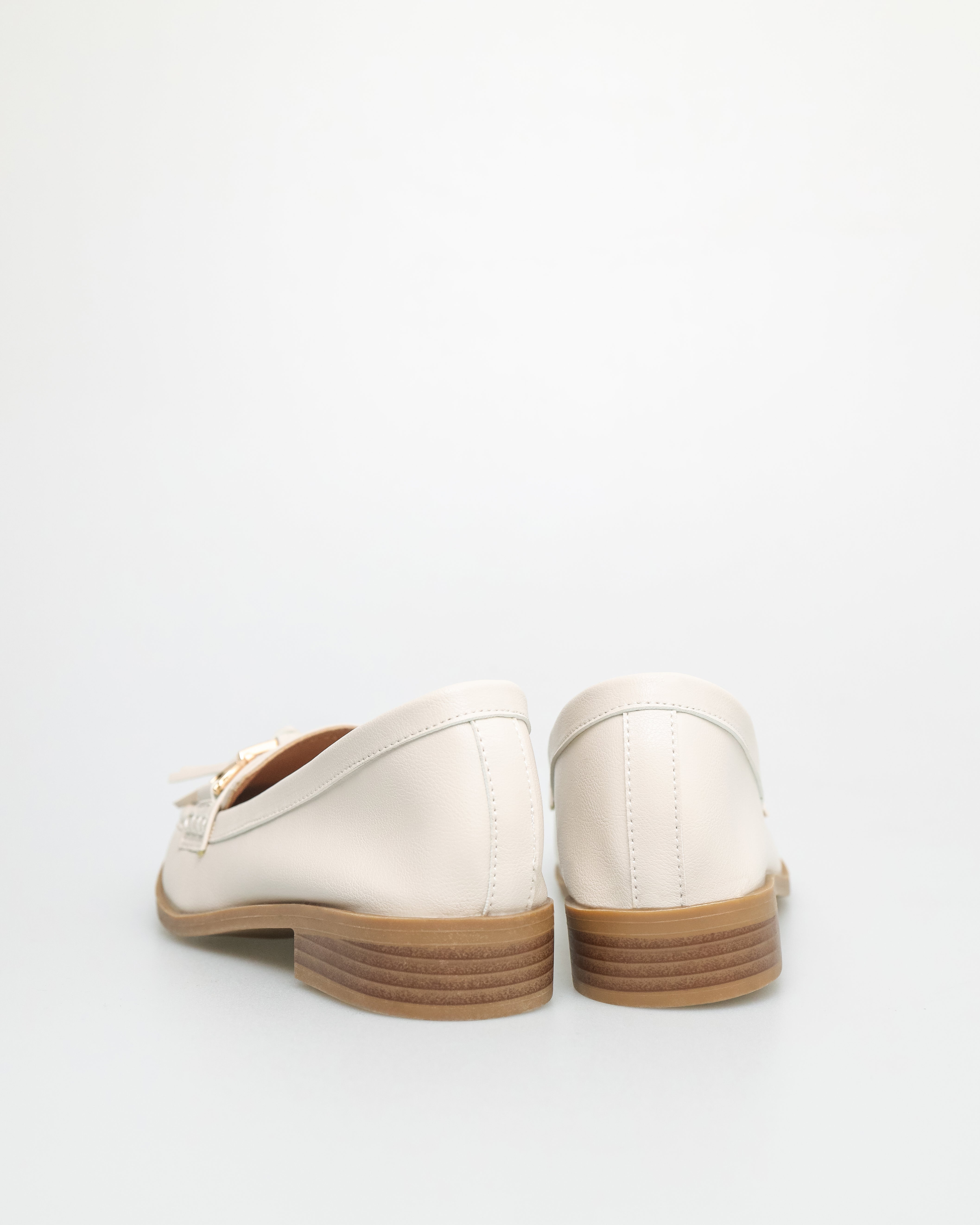 Tomaz FL062 Ladies Tassel Loafers (Cream)