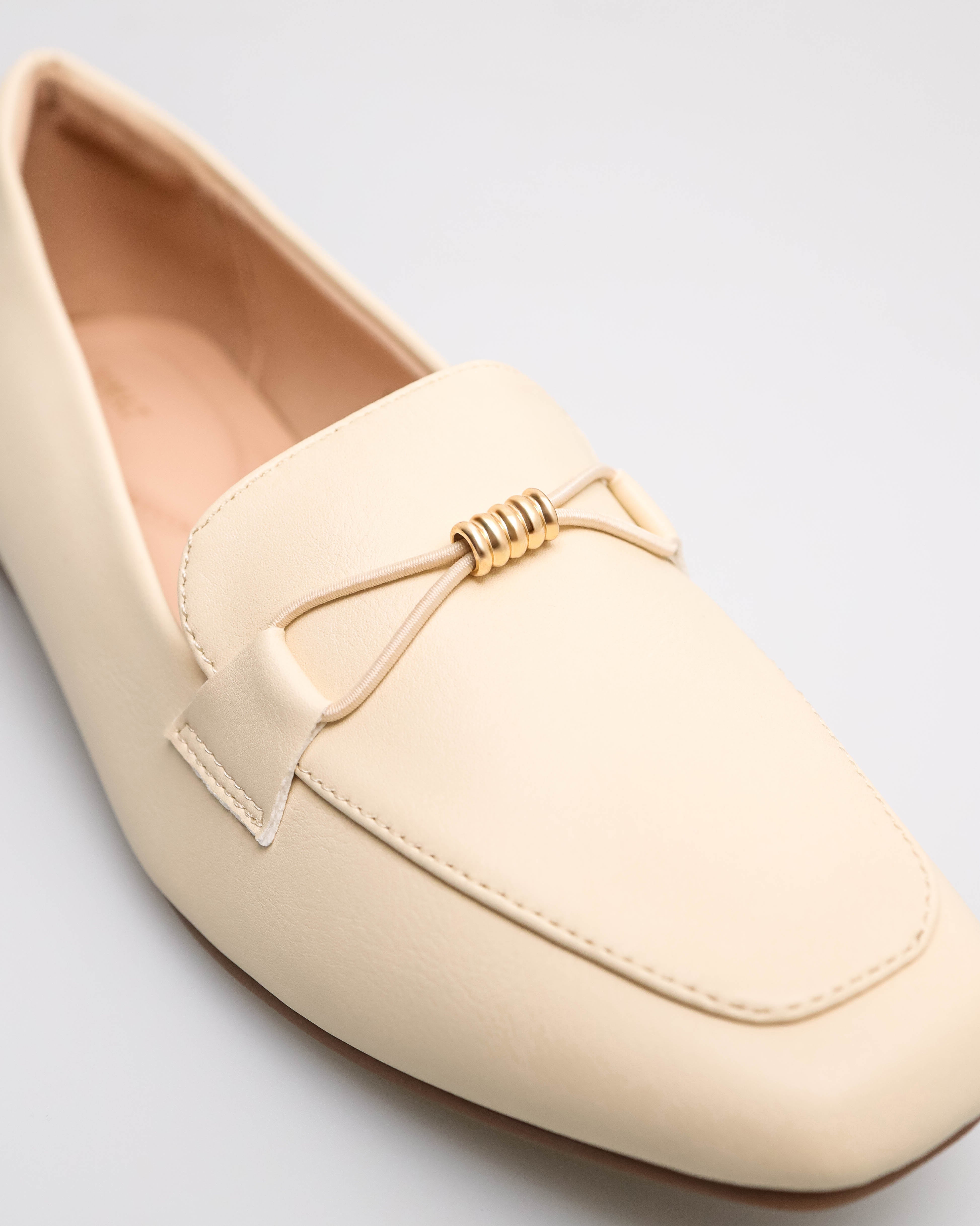 #color_beige