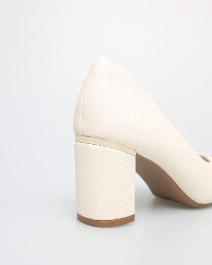 Tomaz NN316 Ladies Pointy Heels (Cream)