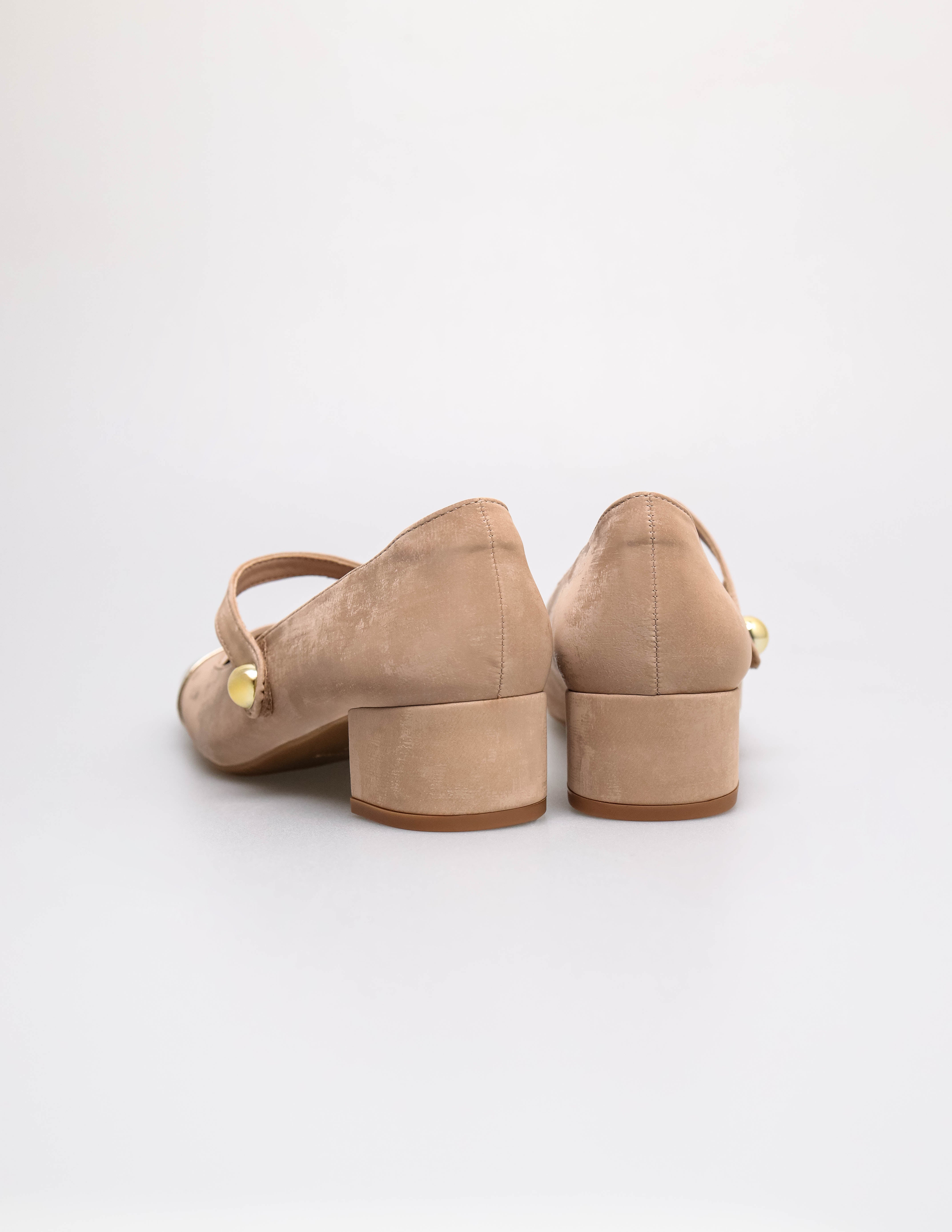#color_nude/gold