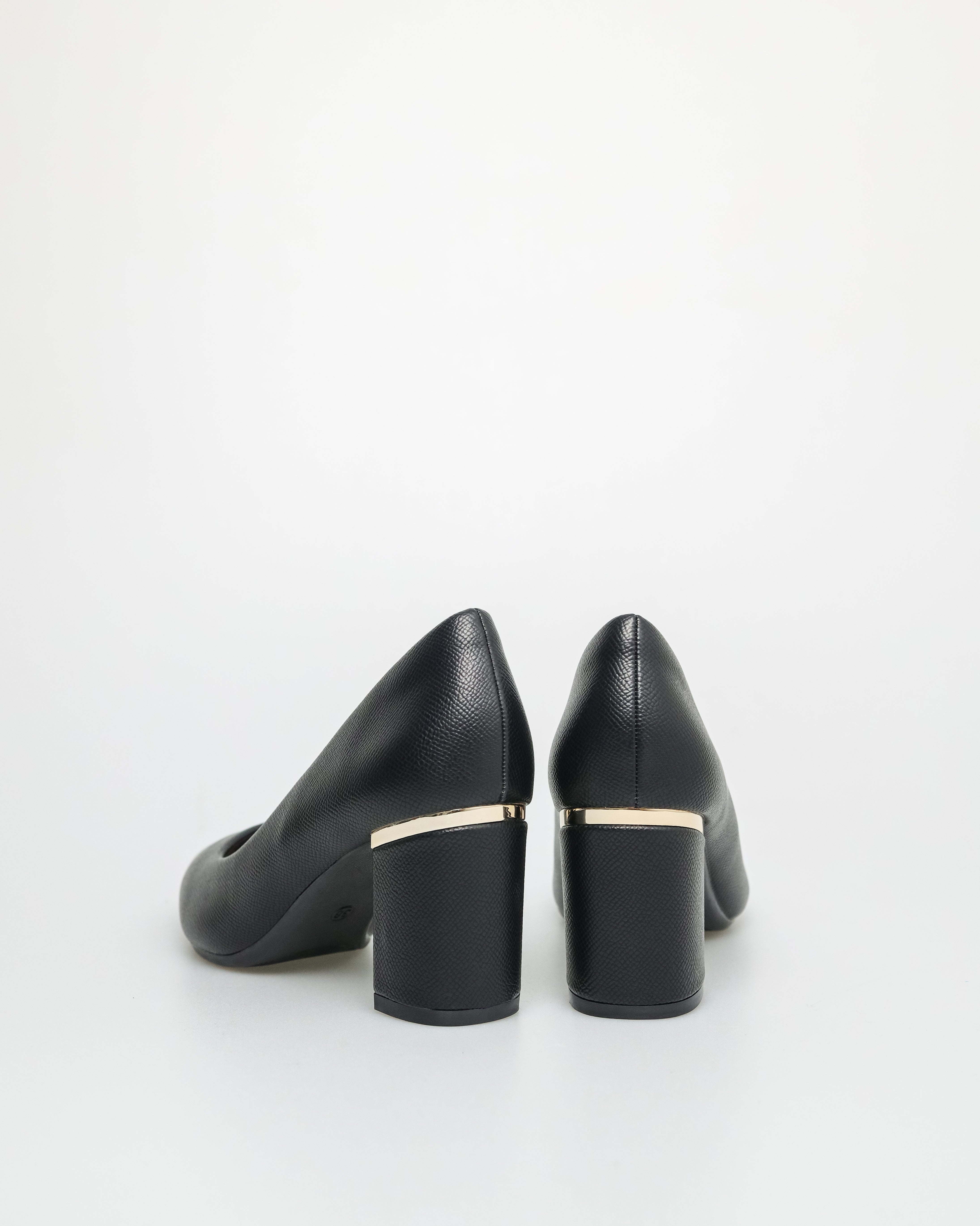 Tomaz NN316 Ladies Pointy Heels (Black)