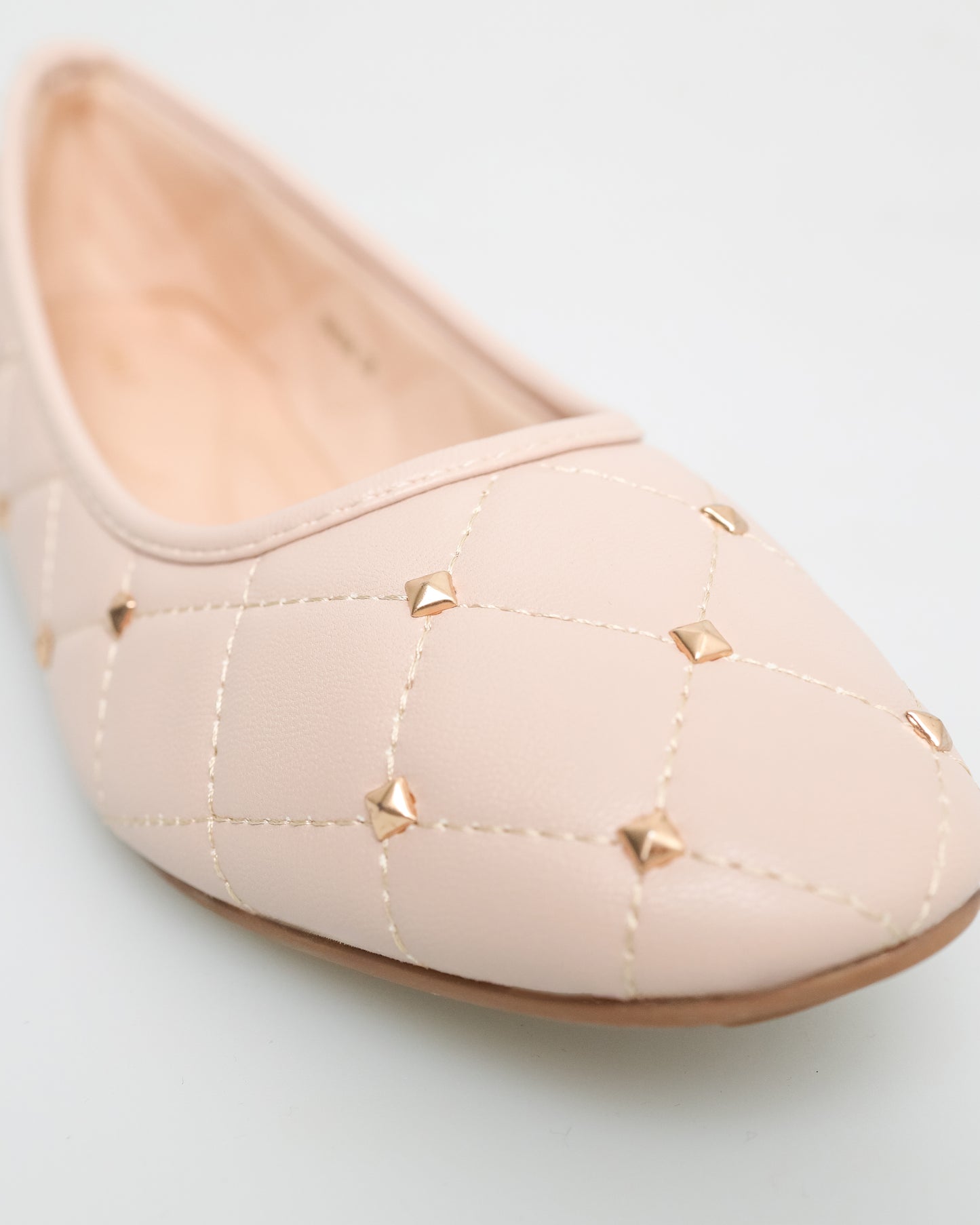 Tomaz NN336 Ladies Quilted Flats (Nude)