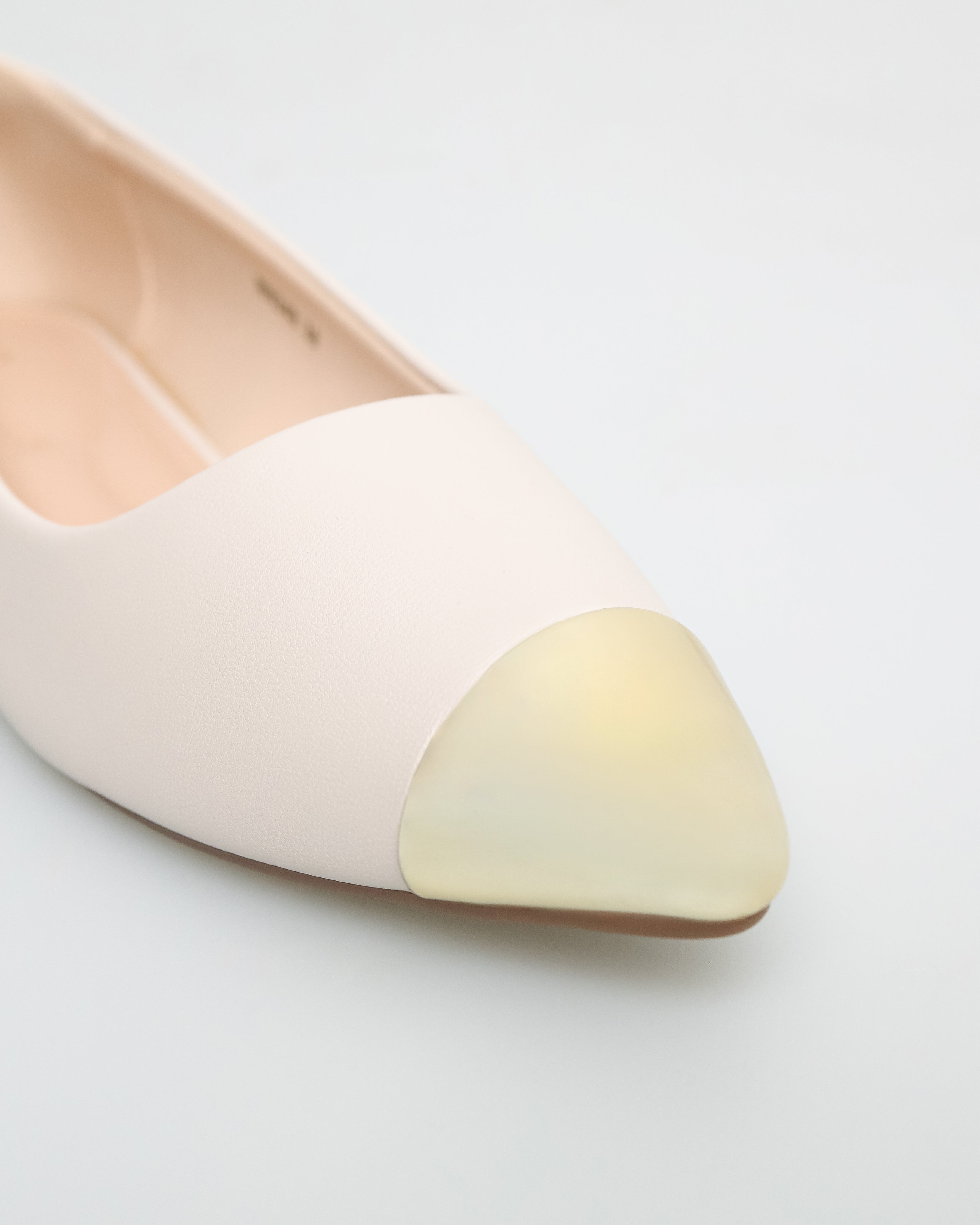 Tomaz NN348 Ladies Silver Cap Toe Flats (Cream)