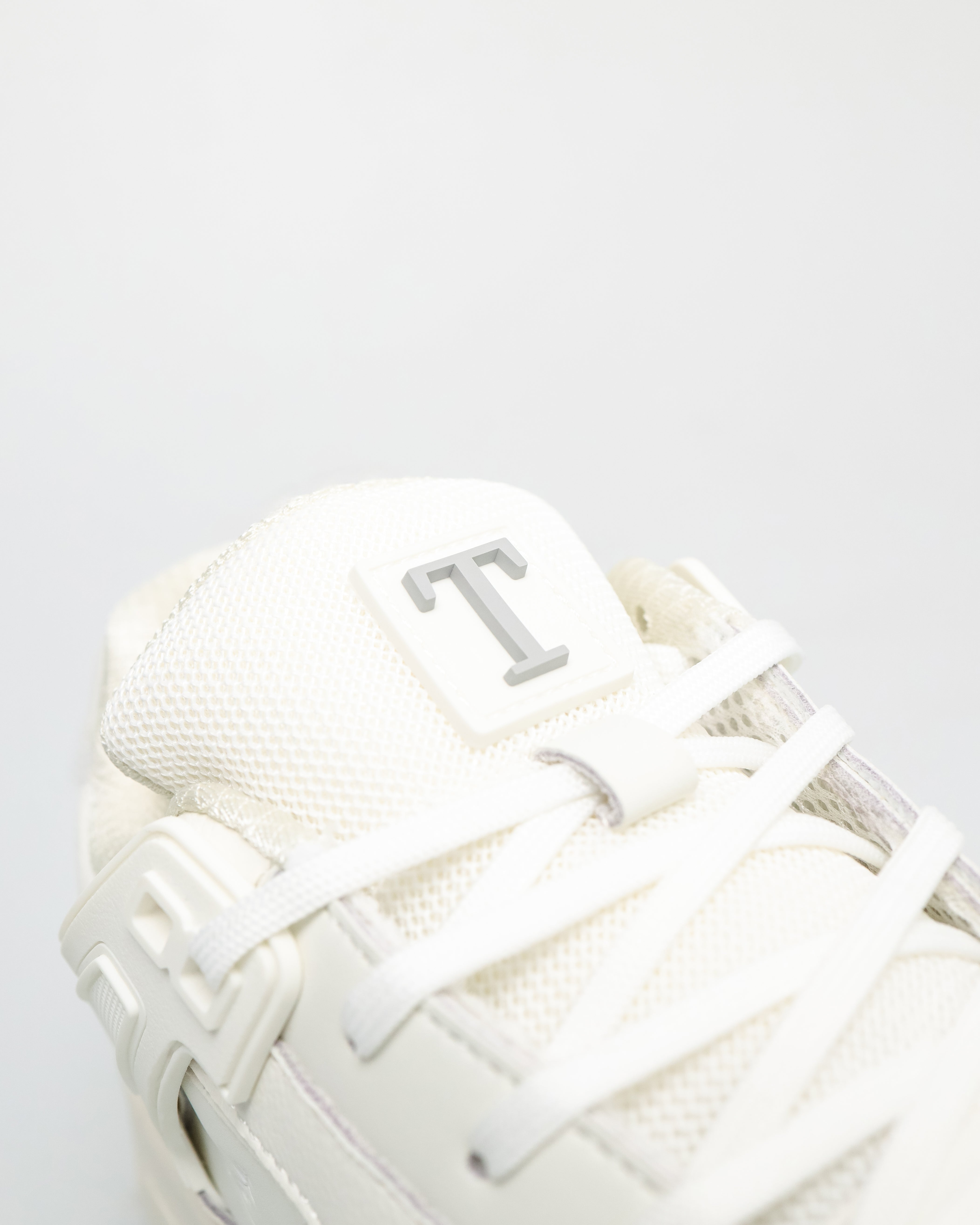 Tomaz TBB027 Mens Urban Stealth Sneakers (White)