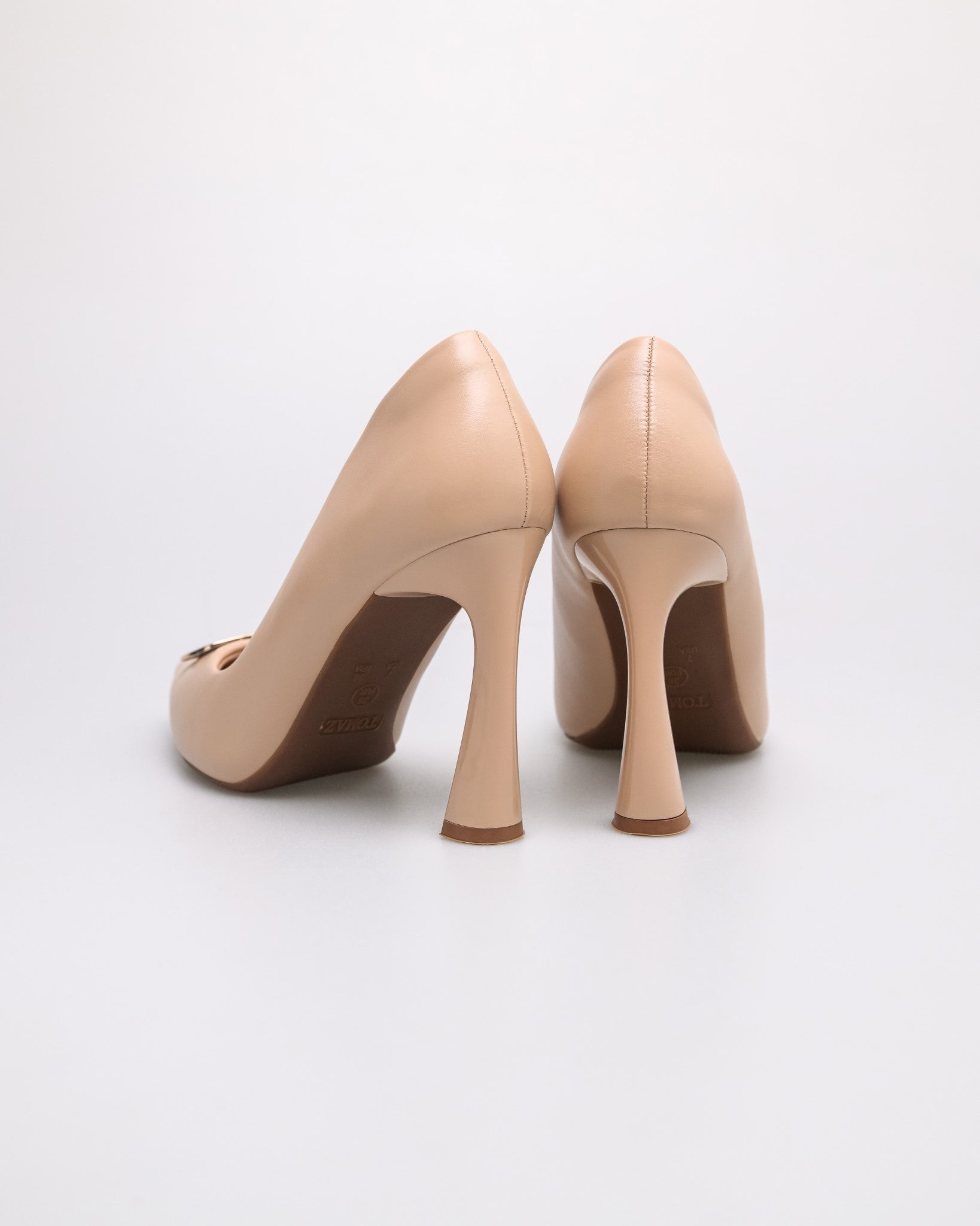 #color_beige