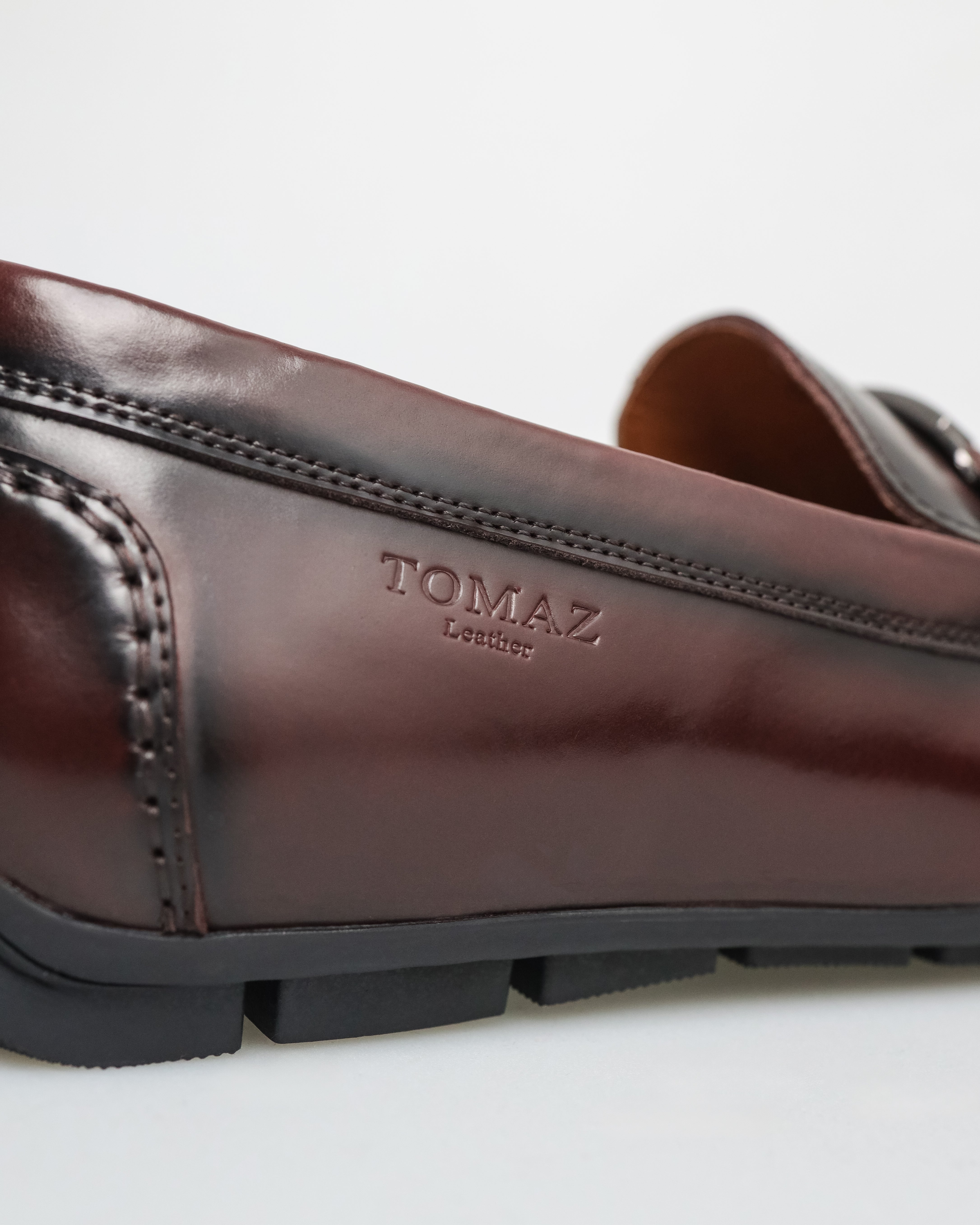 Tomaz C630 Men's T-Buckle Signature Moccasins (Wine)