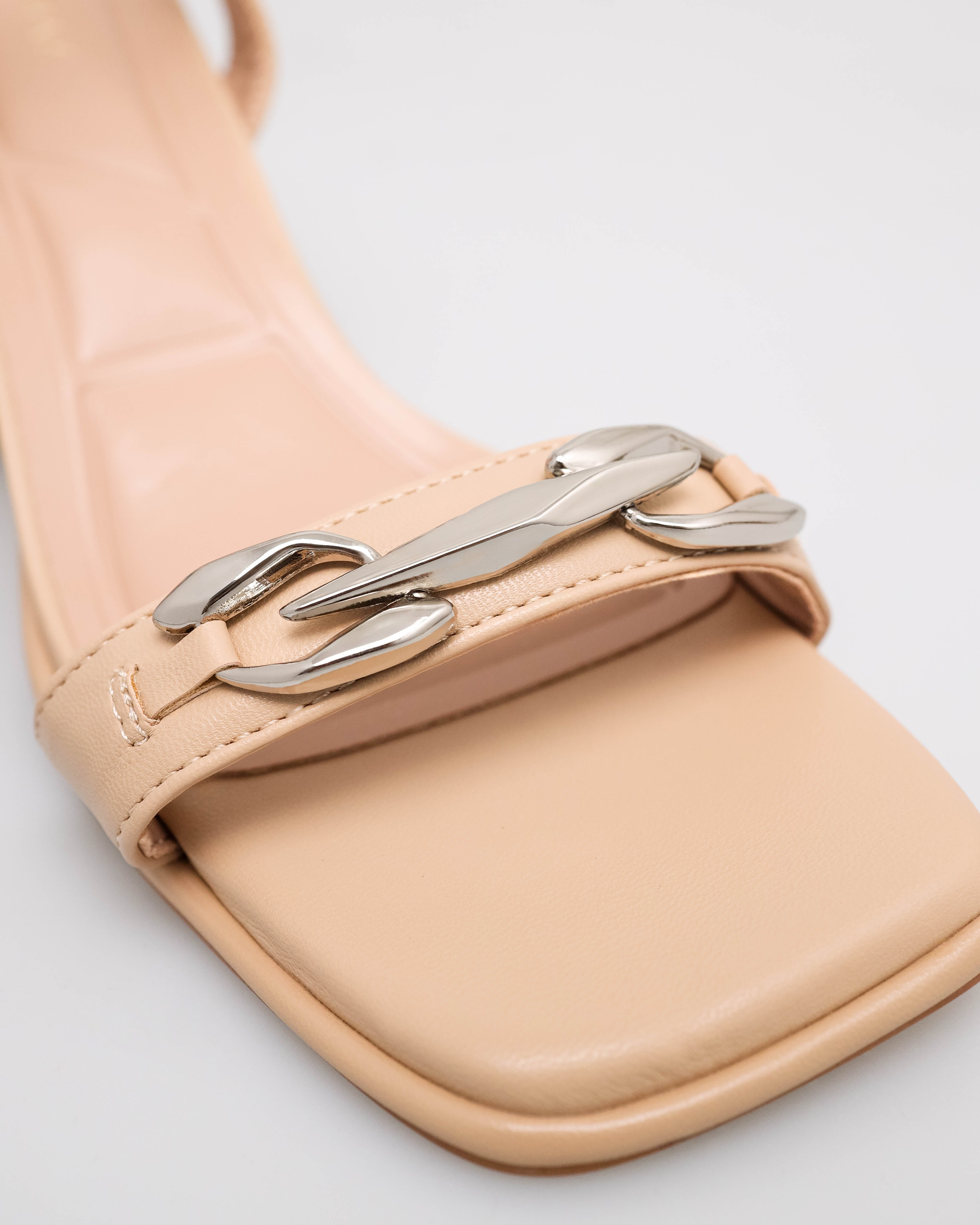 #color_beige
