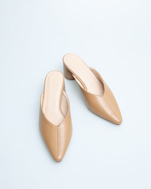 
                  
                    Load image into Gallery viewer, Tomaz NN031 Ladies Heels (Camel)
                  
                