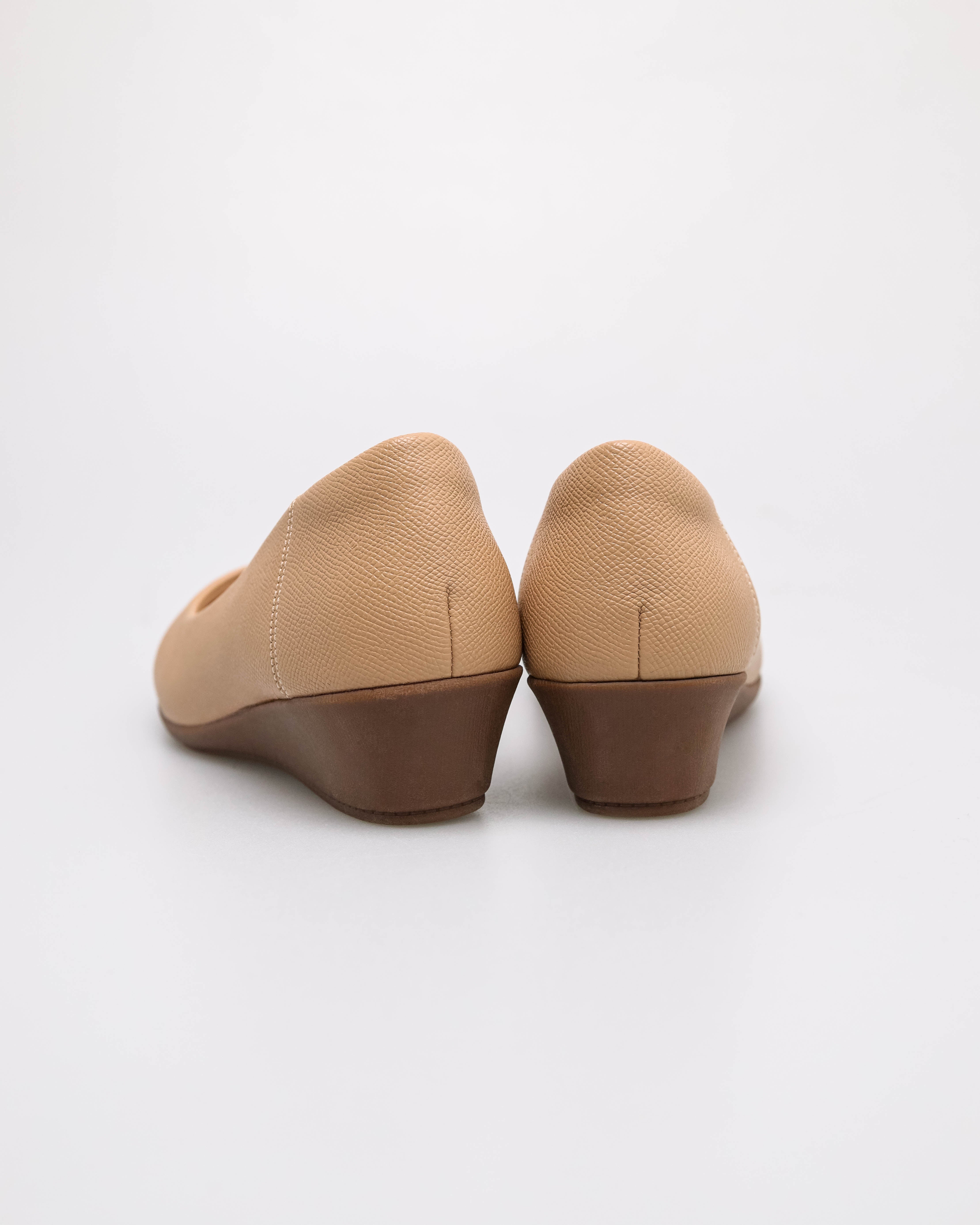 #color_beige
