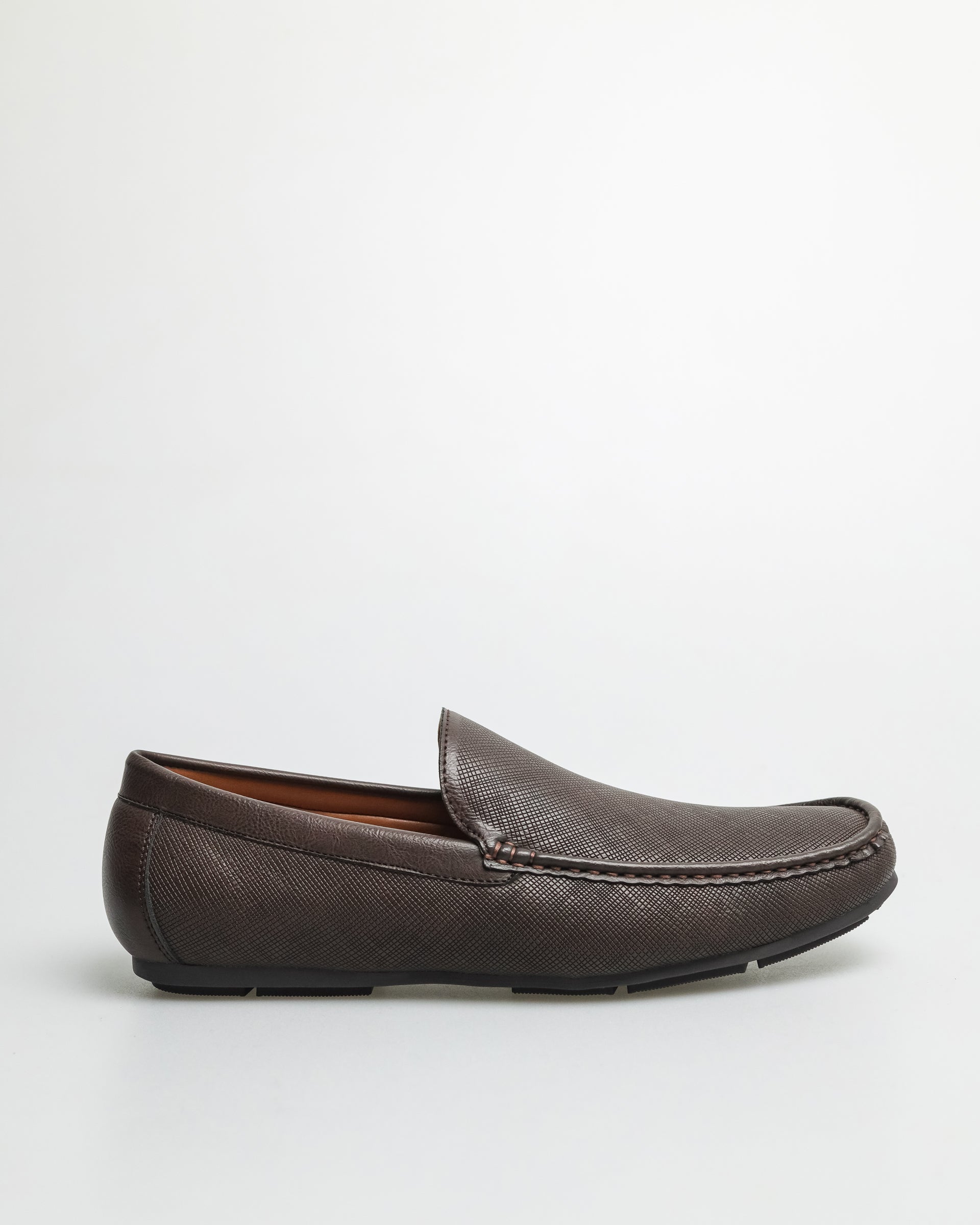 Tomaz C480 Men's Plain Moccasins (Coffee)