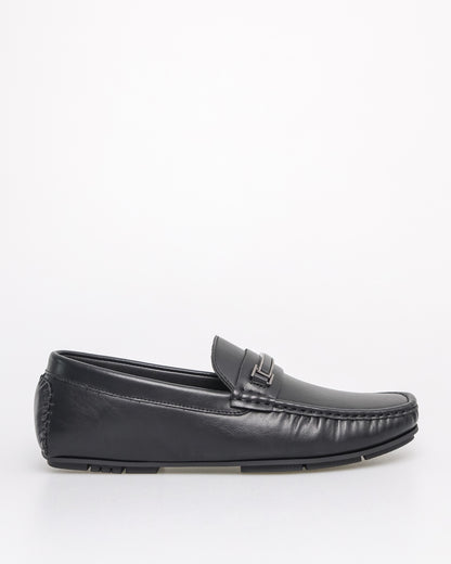 Tomaz C618 Men's Metallic Charm Buckle Moccasins (Black)