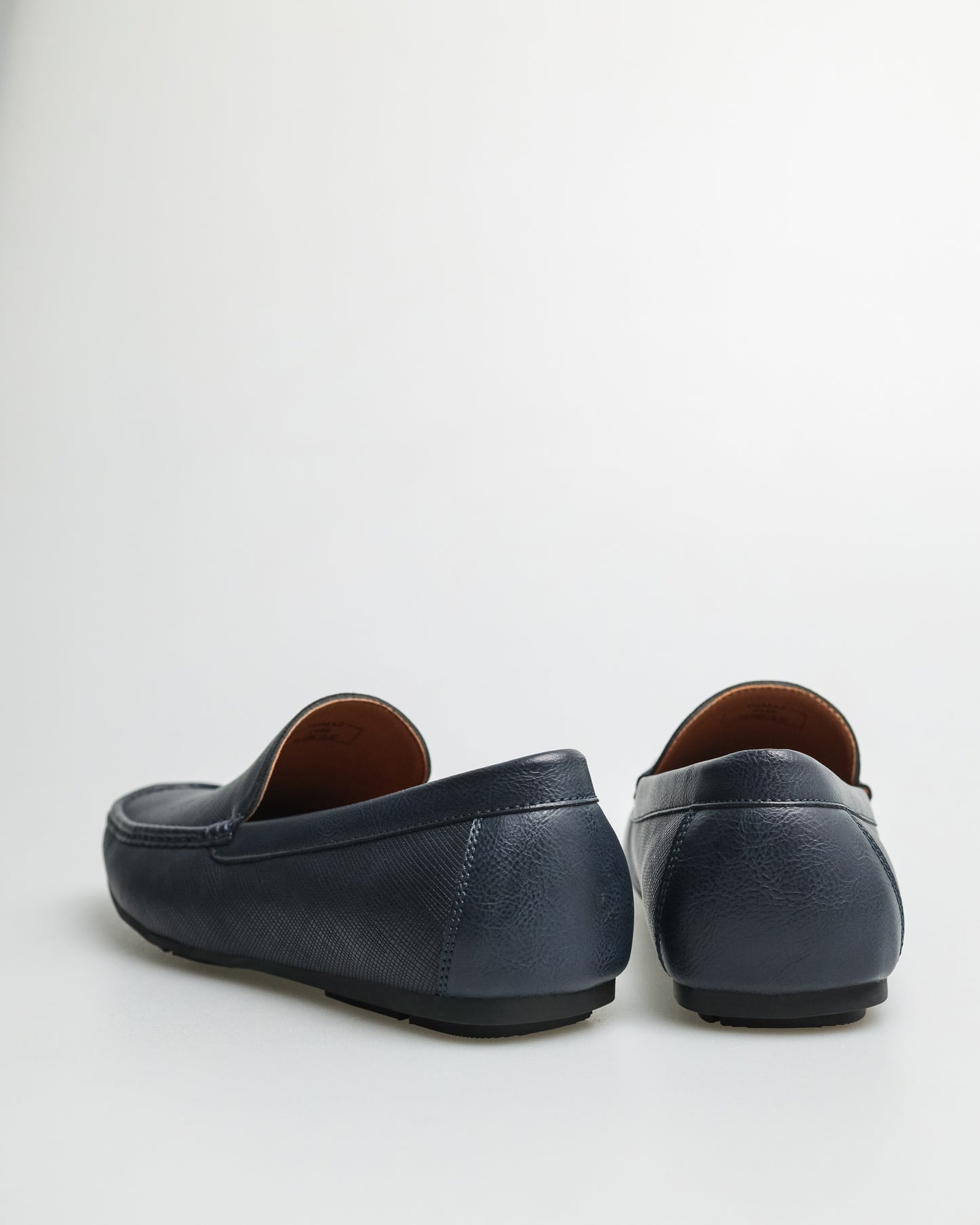 Tomaz C480 Men's Plain Moccasins (Navy)