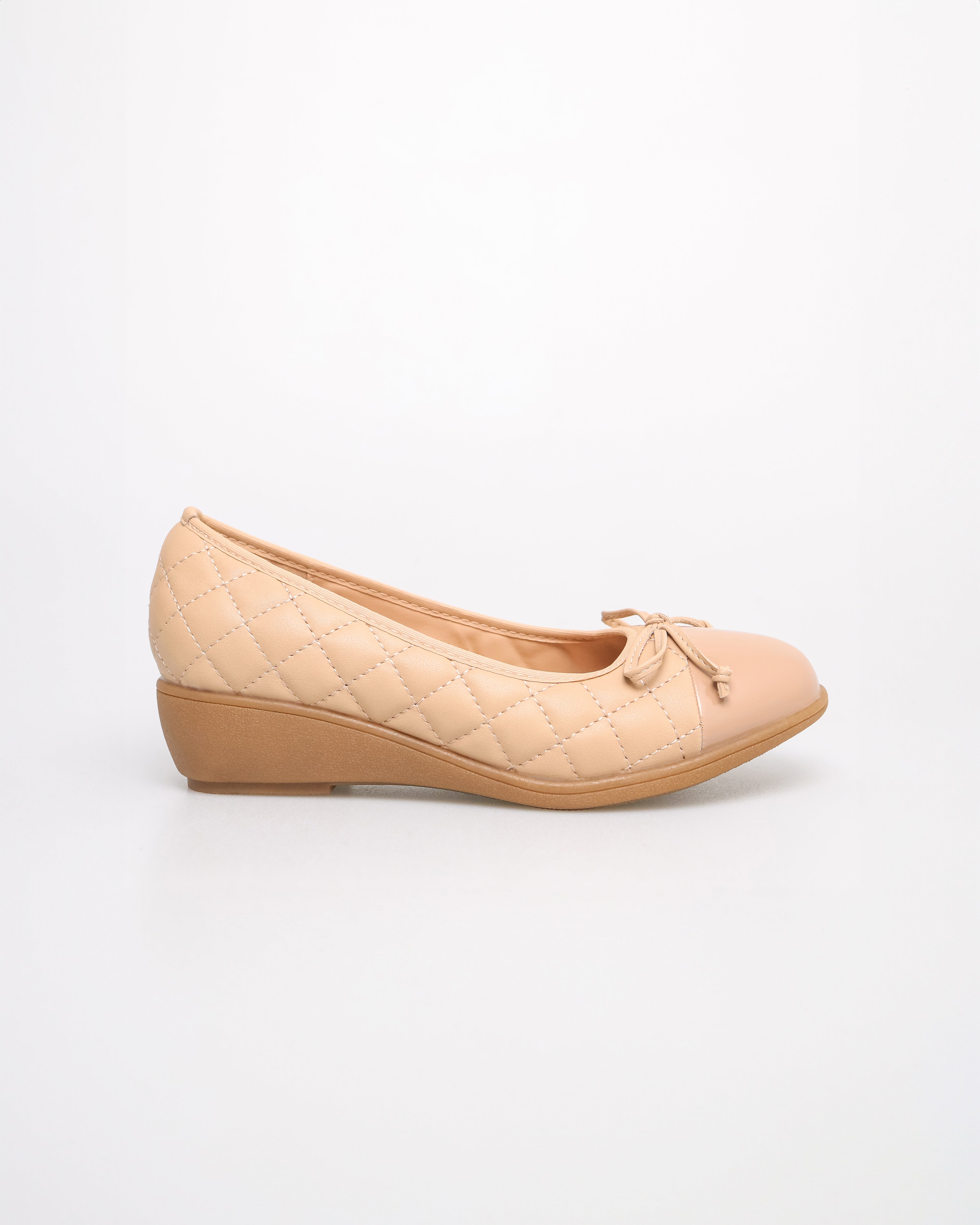 Tomaz YX186 Ladies Ribbon Quilted Flats (Camel)