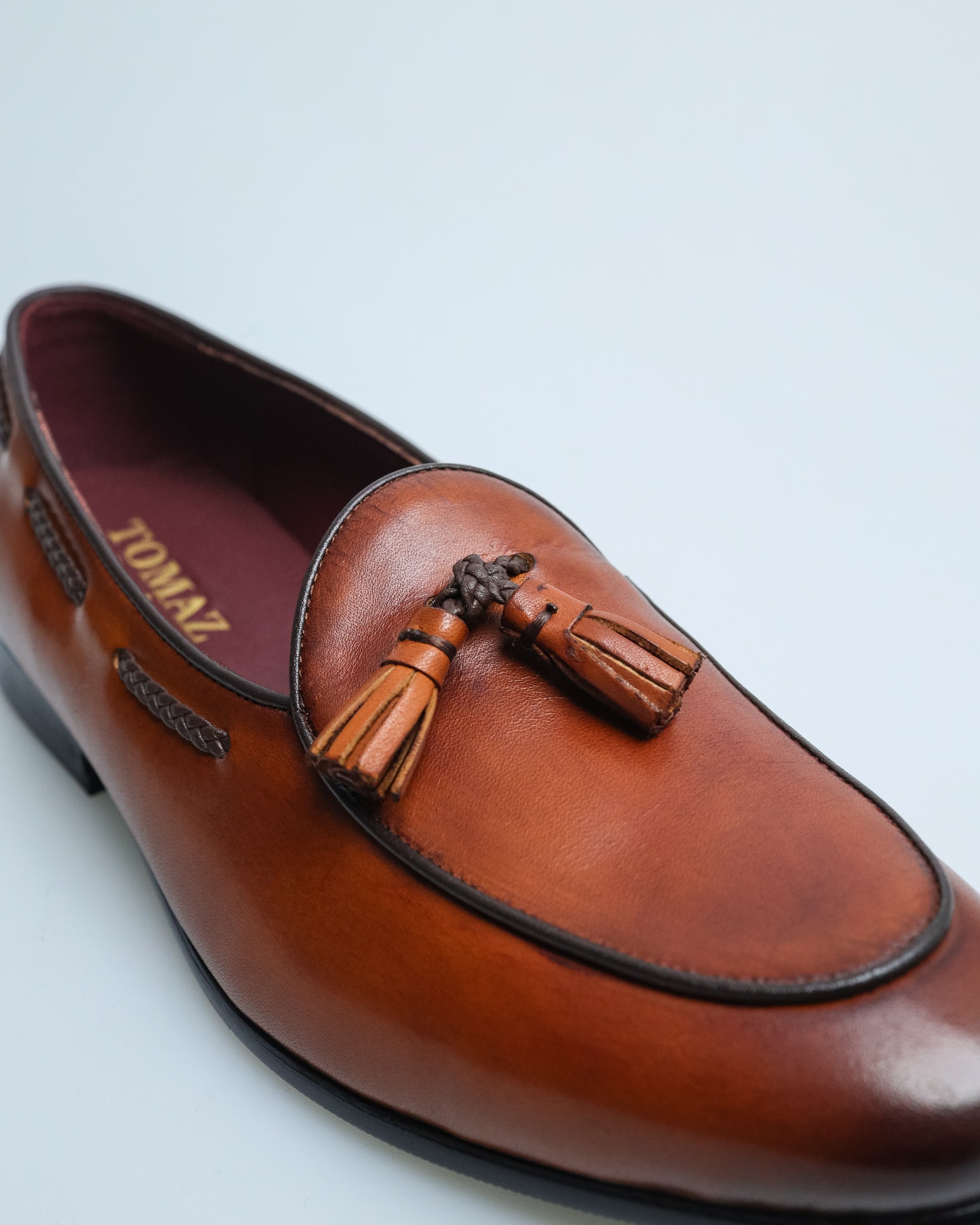 Tomaz HF056 Men's Tassel Loafer (Brown)