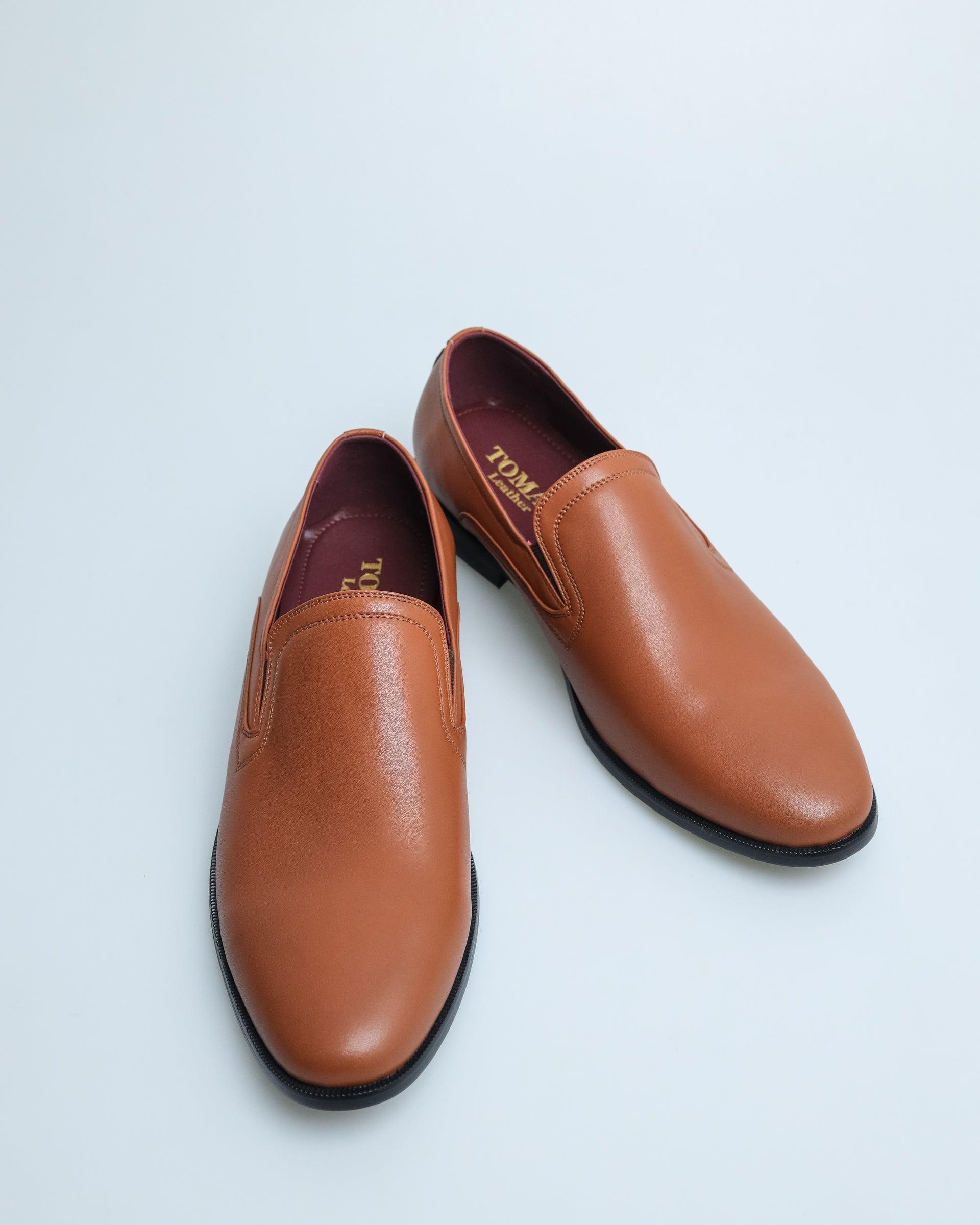 Tomaz HF057 Men's Plain Toe Slip On (Brown)